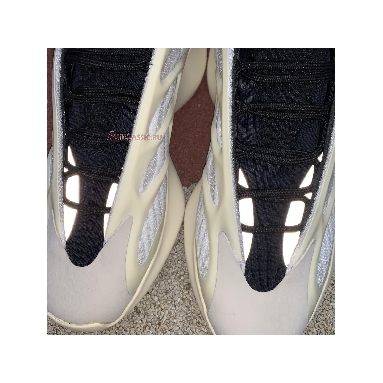 Adidas Yeezy 700 V3 Azael FW4980 Azael/Azael/Azael Sneakers