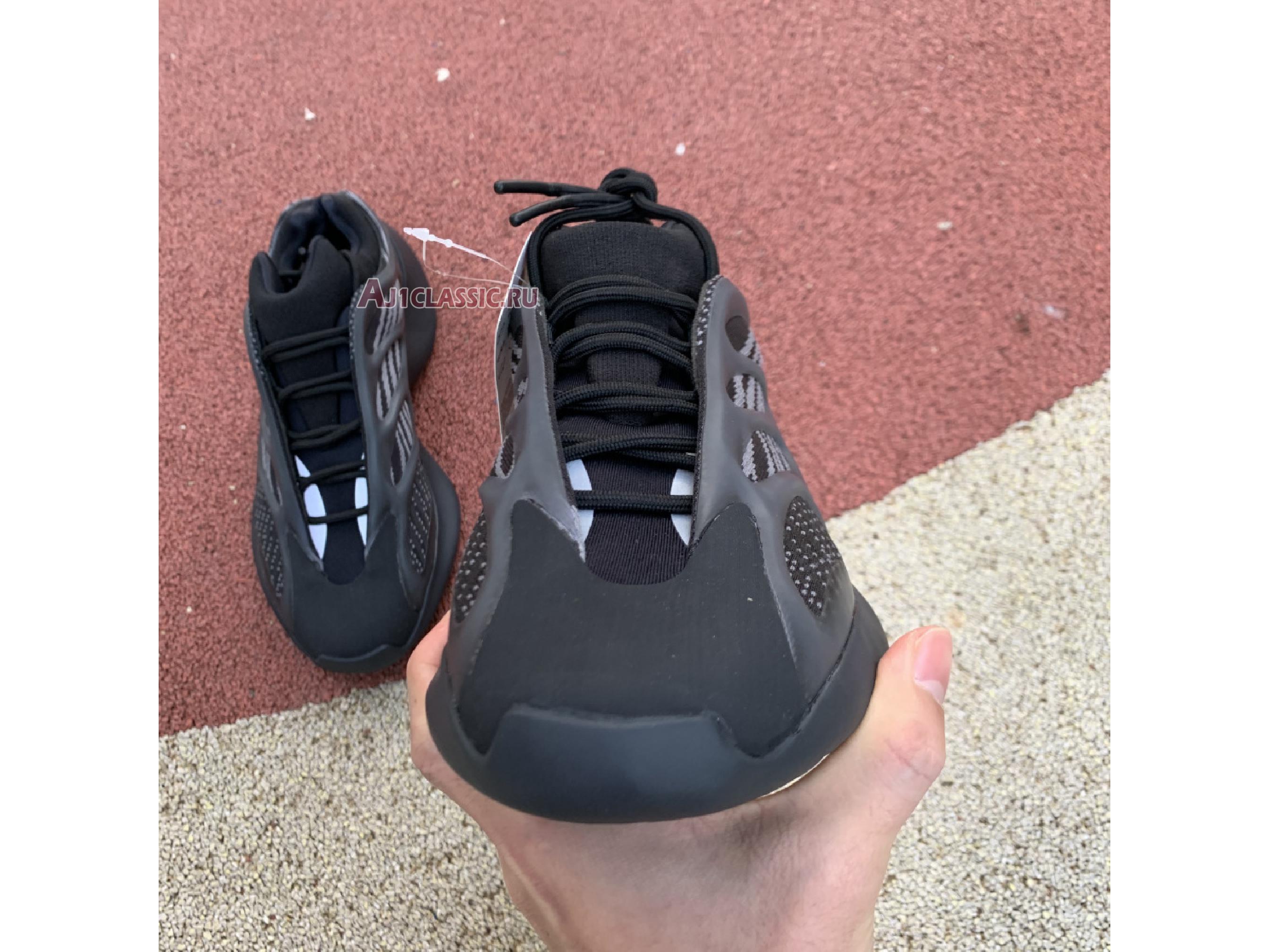 Adidas Yeezy 700 V3 "Alvah" H67799