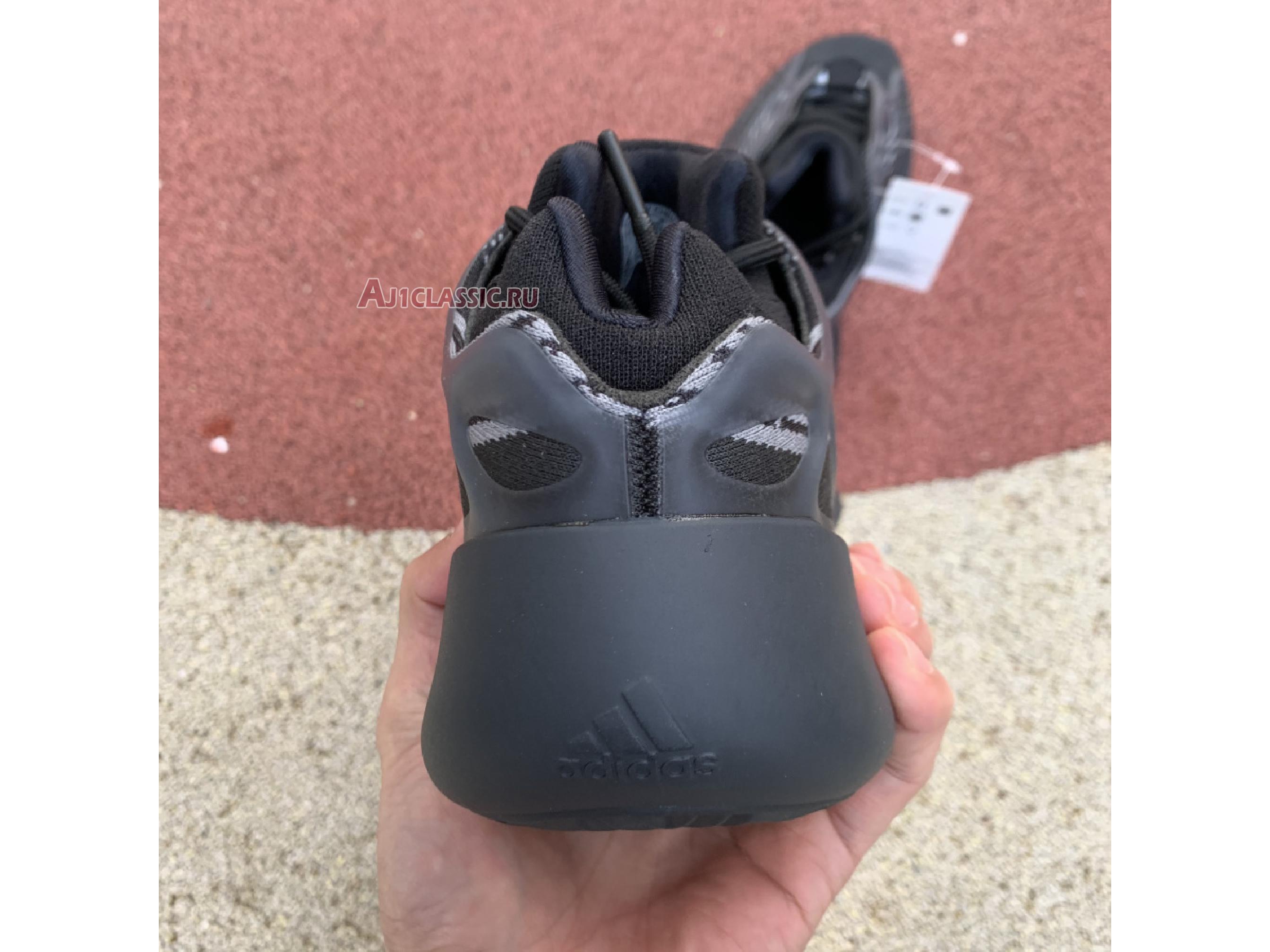 Adidas Yeezy 700 V3 "Alvah" H67799