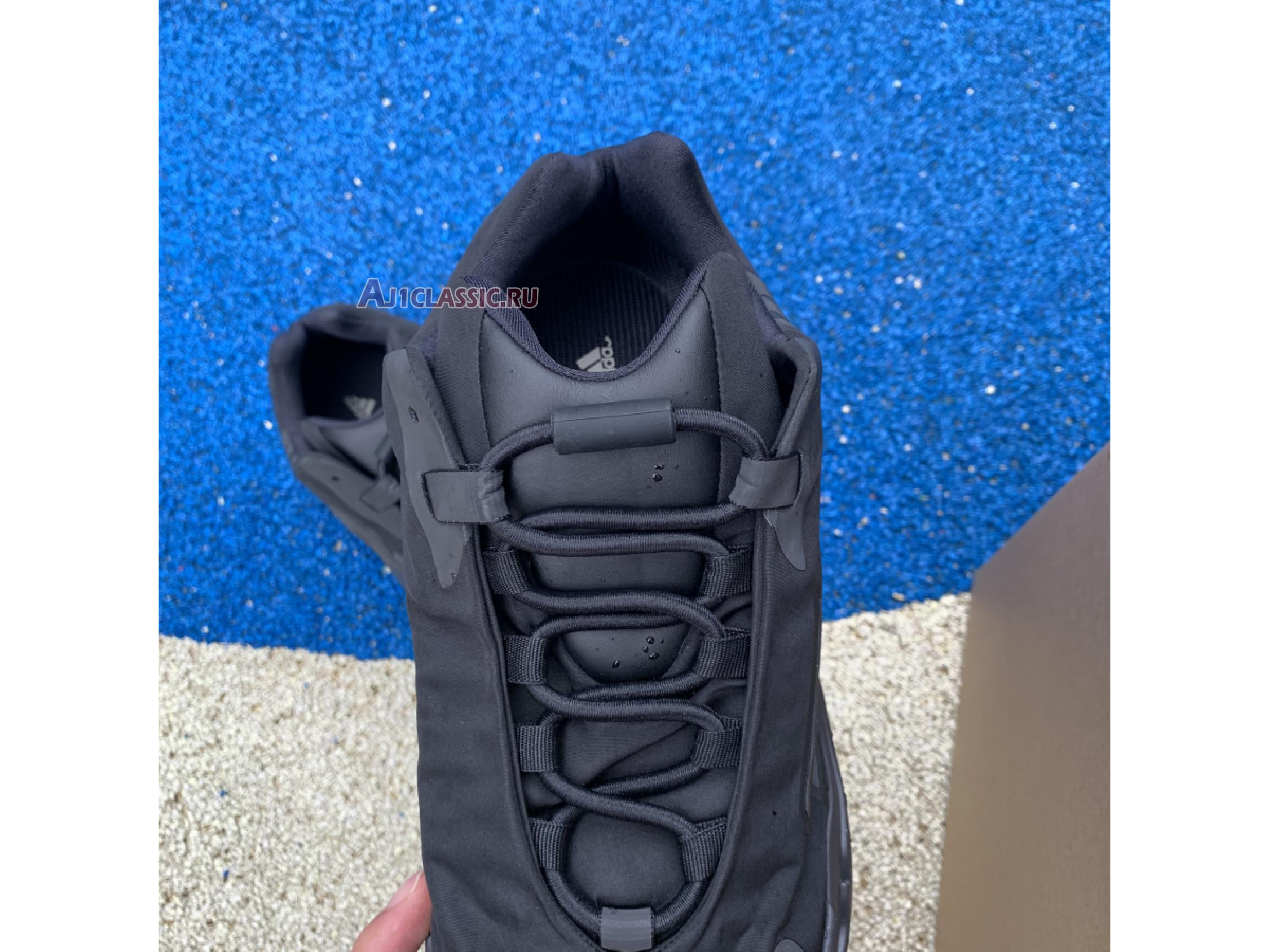 Adidas Yeezy Boost 700 MNVN "Triple Black" FV4440