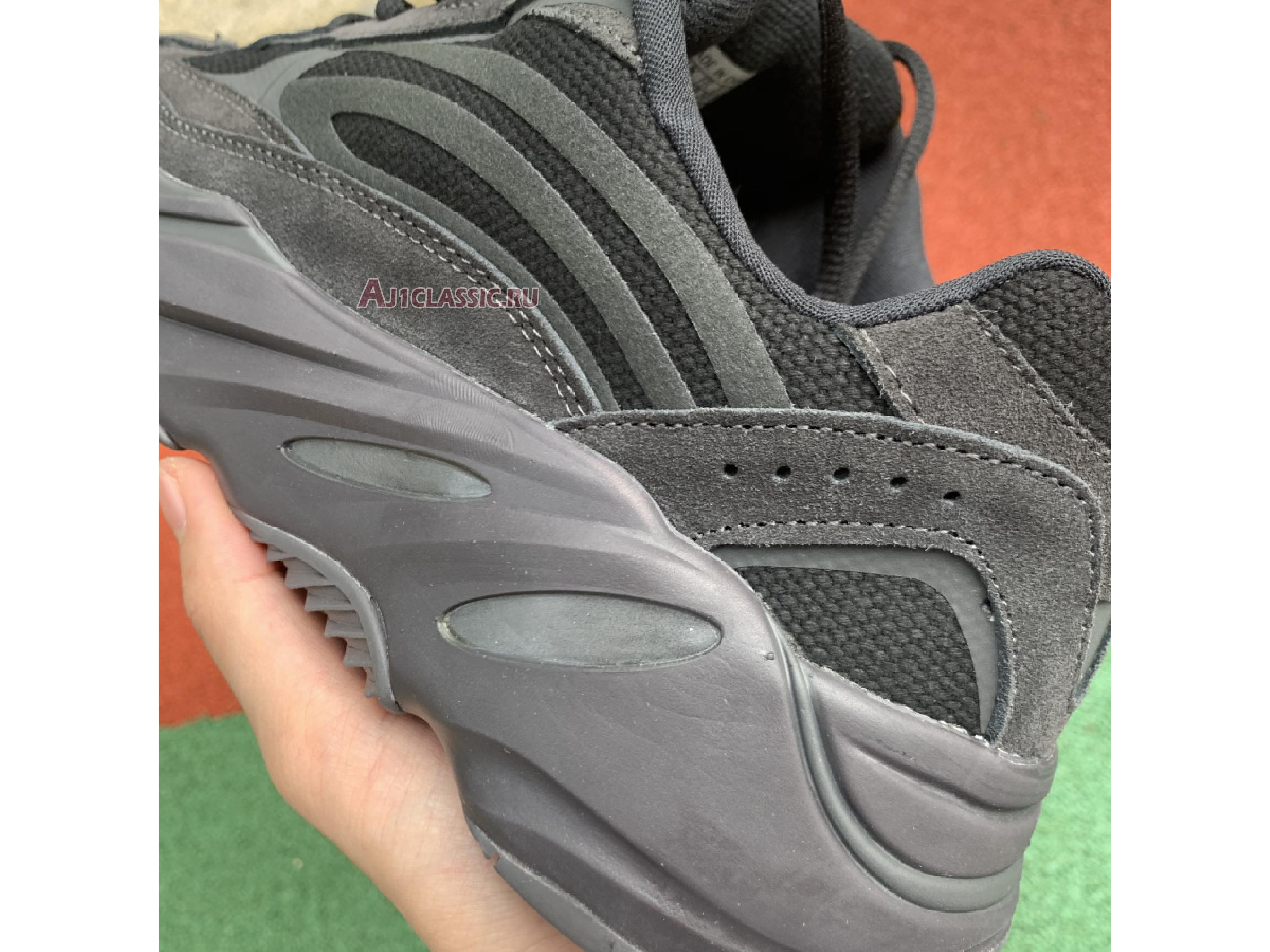 Adidas Yeezy Boost 700 V2 "Vanta" FU6684