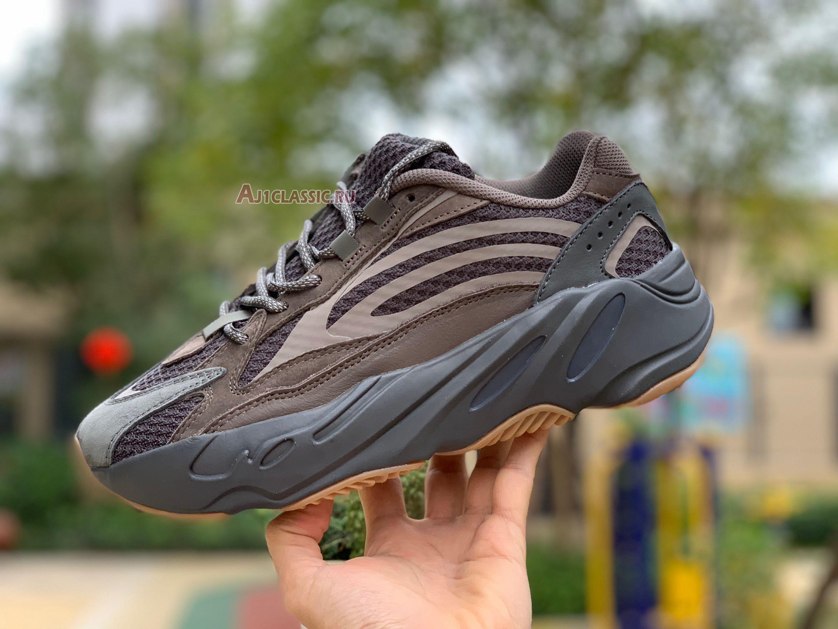 New Adidas Yeezy Boost 700 V2 "Geode" EG6860 Shoes