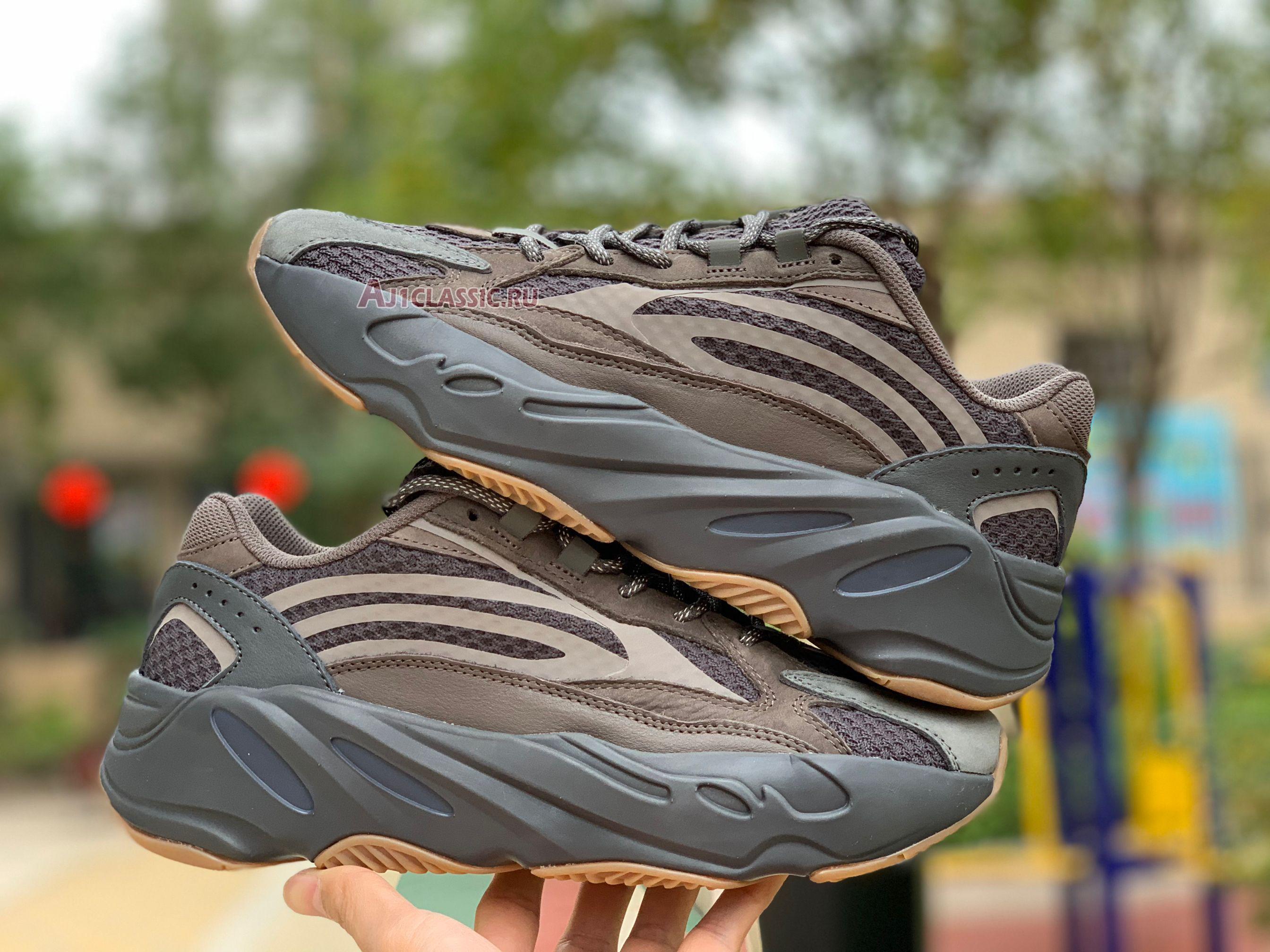 New Adidas Yeezy Boost 700 V2 "Geode" EG6860 Shoes