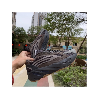 Adidas Yeezy Boost 700 V2 Geode EG6860 Geode/Geode/Geode Sneakers