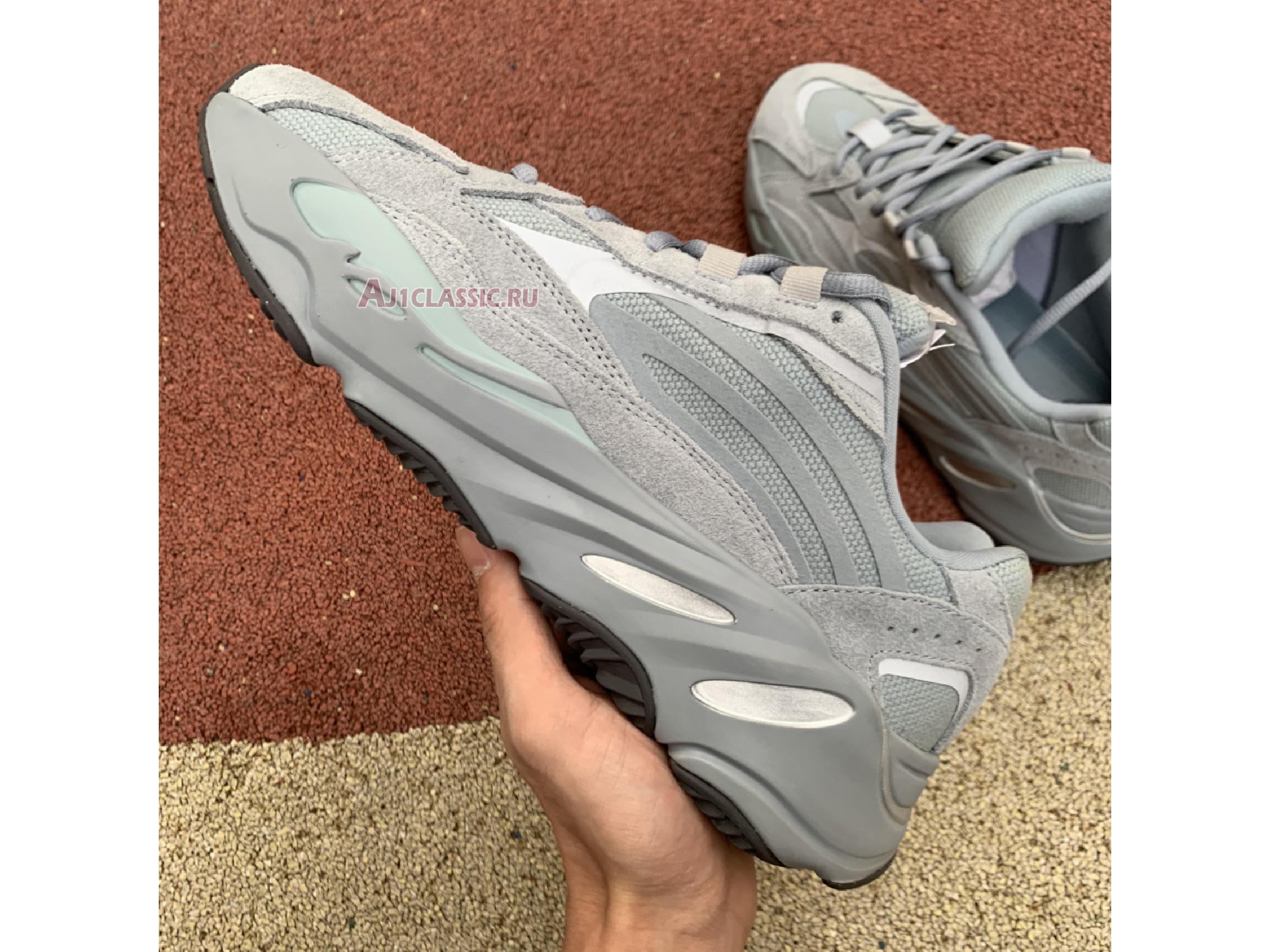 Adidas Yeezy Boost 700 V2 "Hospital Blue" FV8424