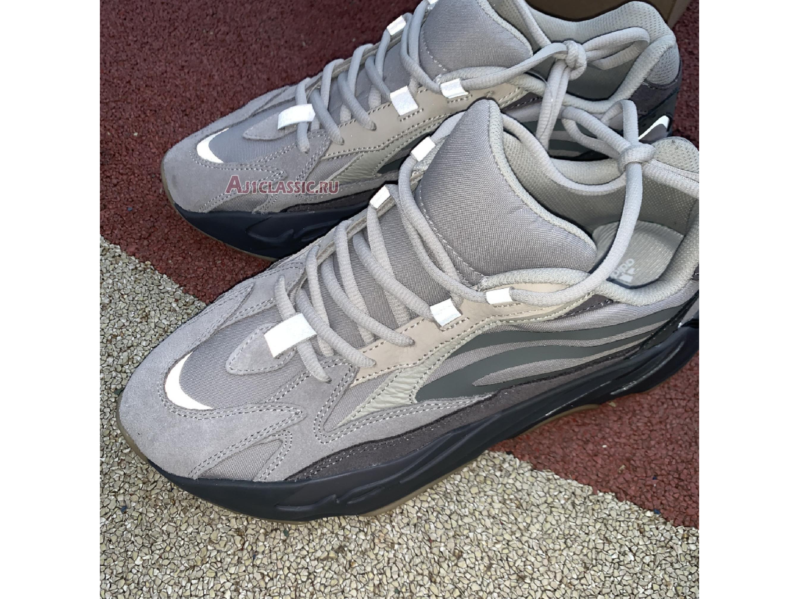 Adidas Yeezy Boost 700 V2 "Tephra" FU7914