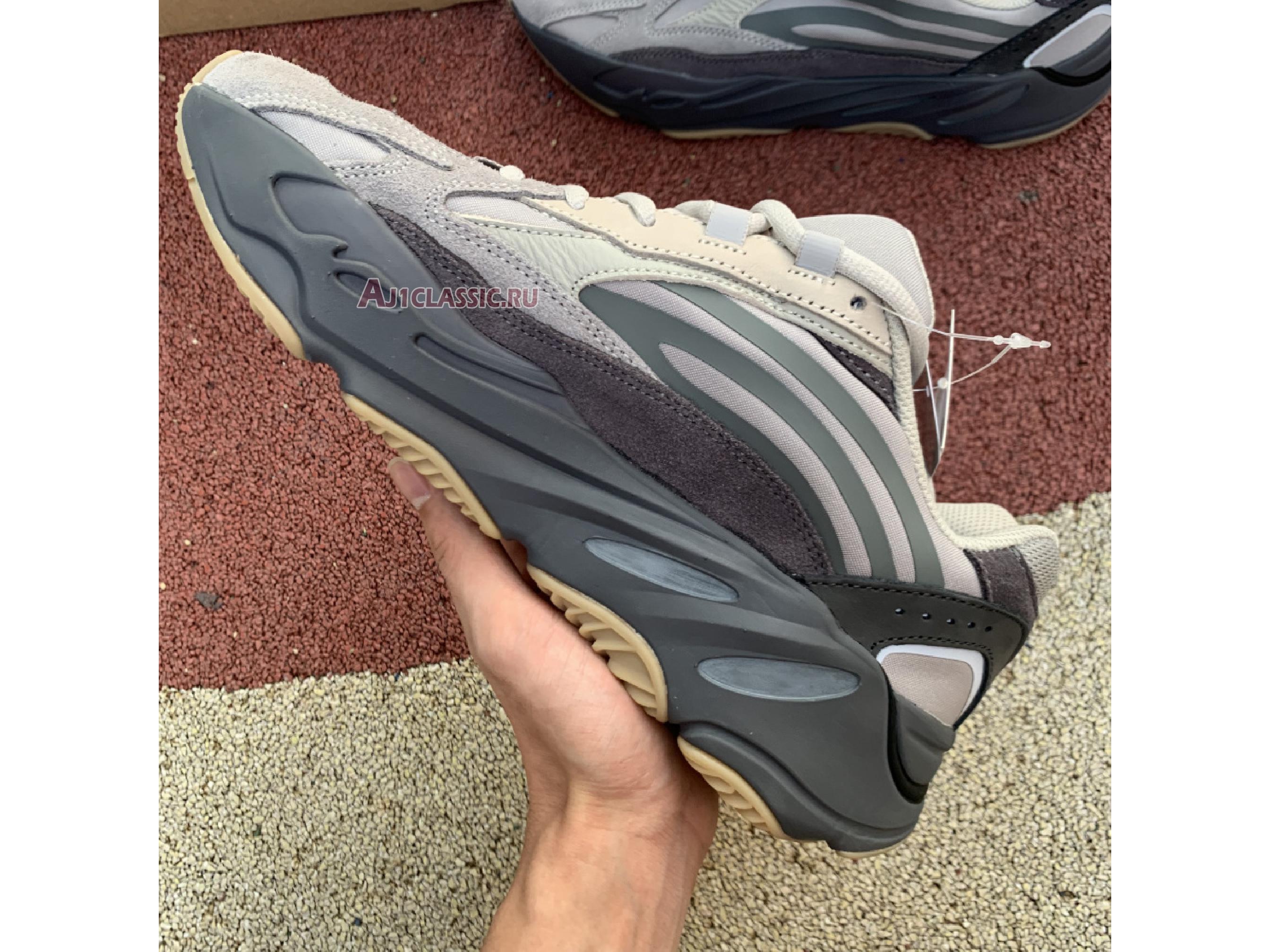 Adidas Yeezy Boost 700 V2 "Tephra" FU7914