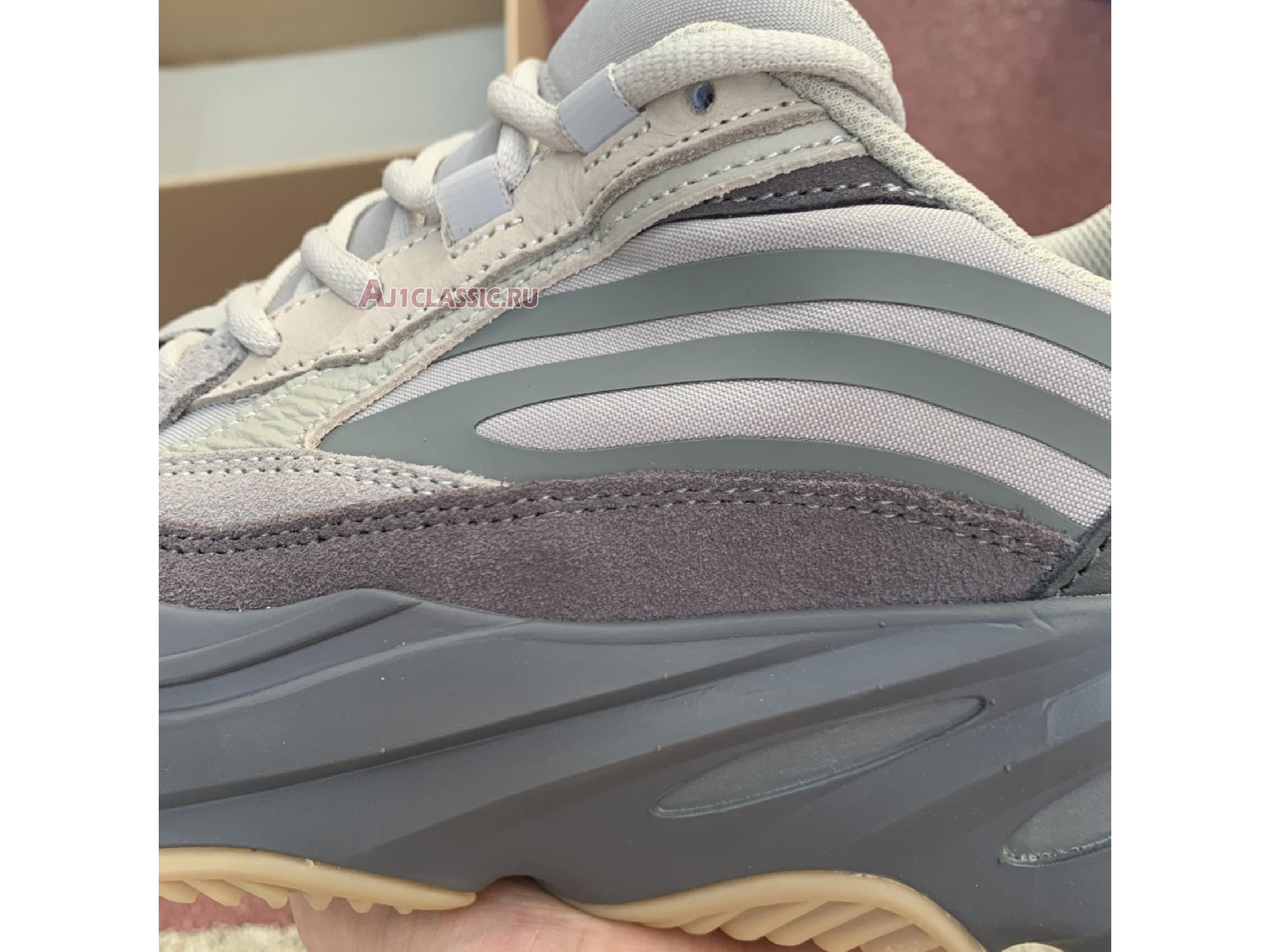 Adidas Yeezy Boost 700 V2 "Tephra" FU7914