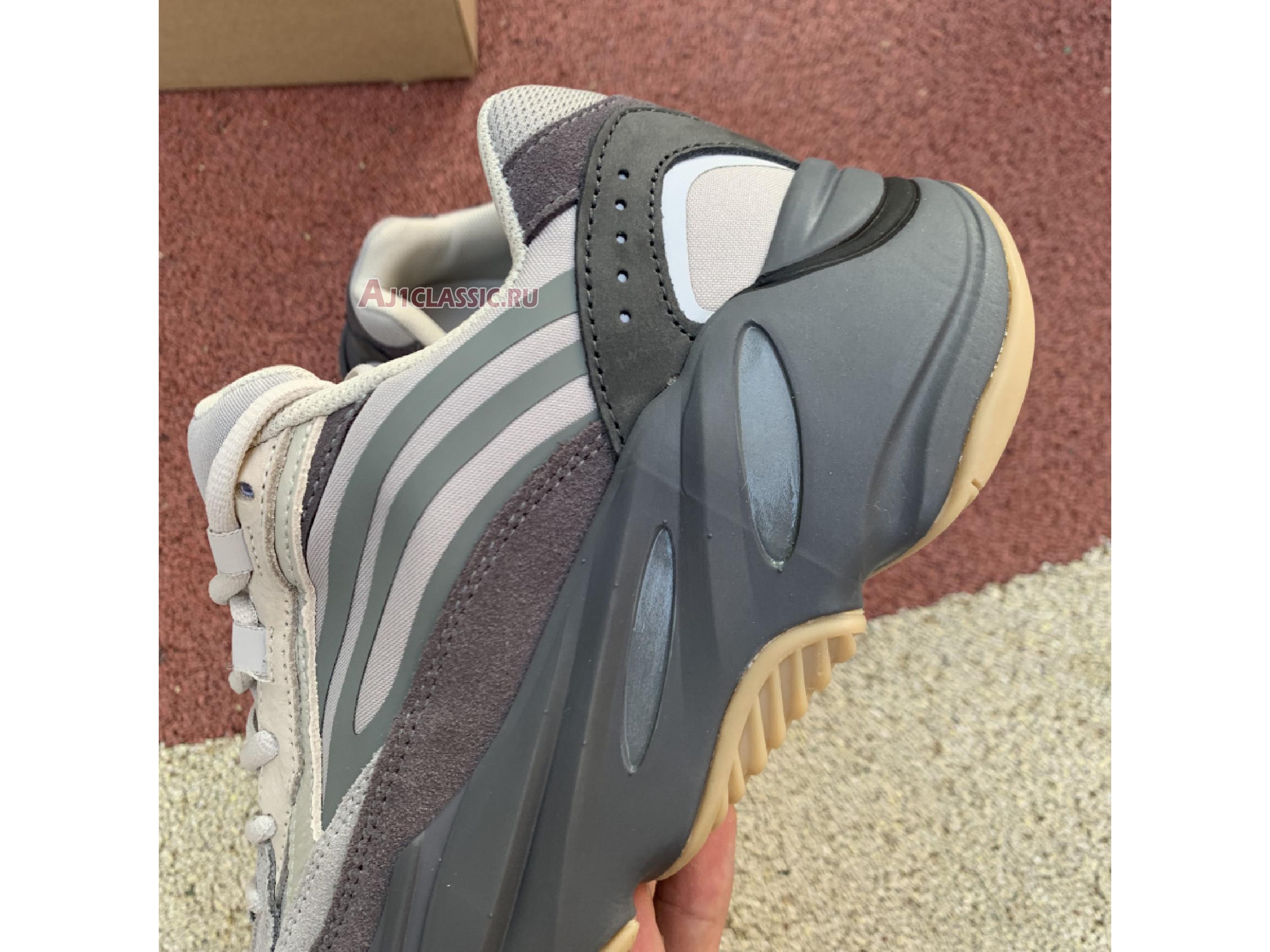 Adidas Yeezy Boost 700 V2 "Tephra" FU7914