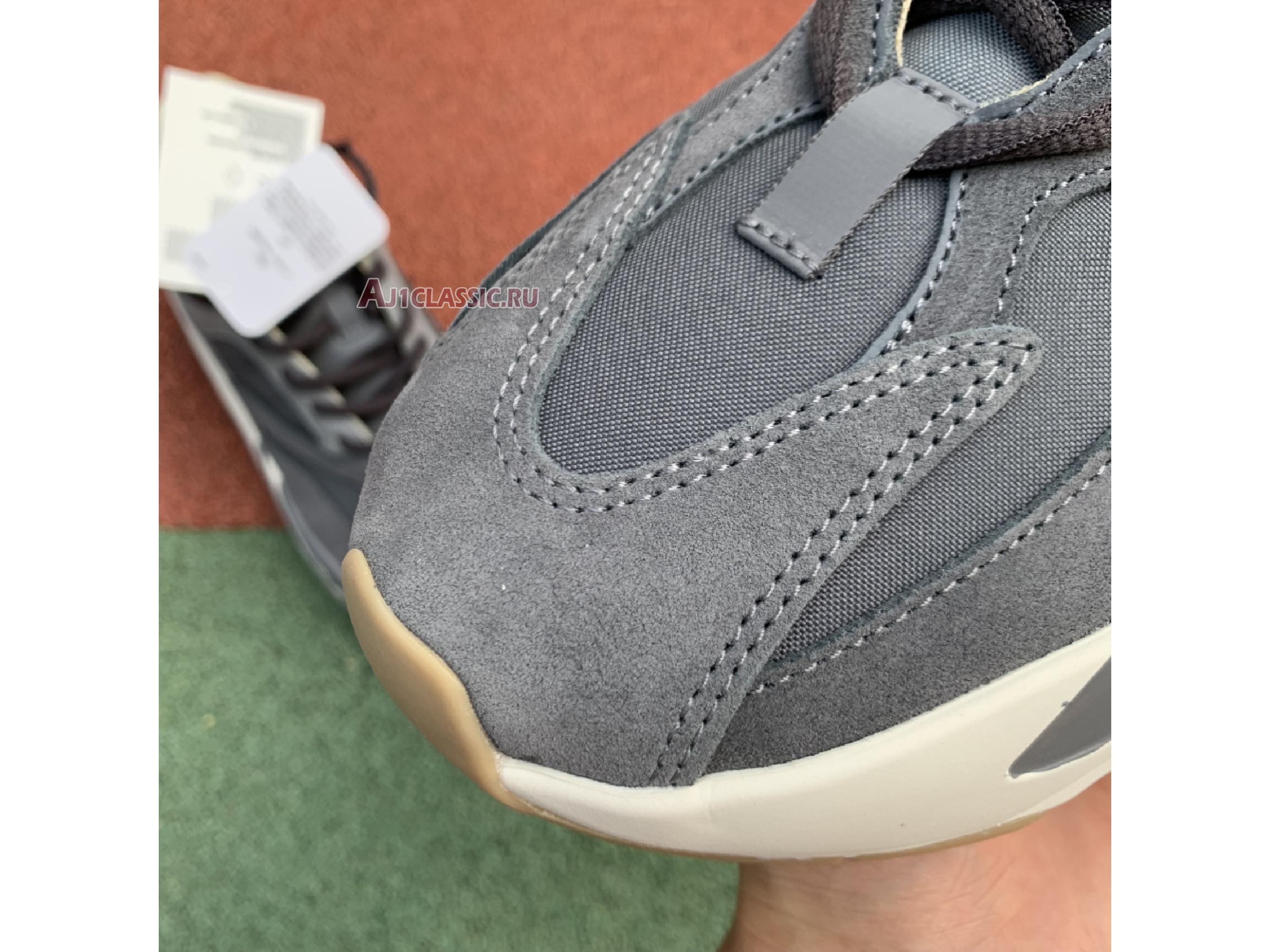 New Adidas Yeezy Boost 700 "Magnet" FV9922 Shoes