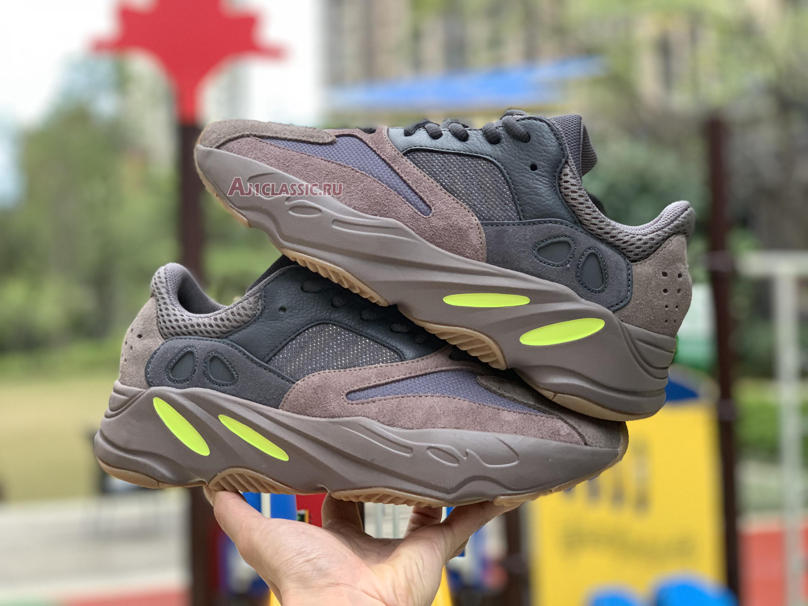 Adidas Yeezy Boost 700 "Mauve" EE9614