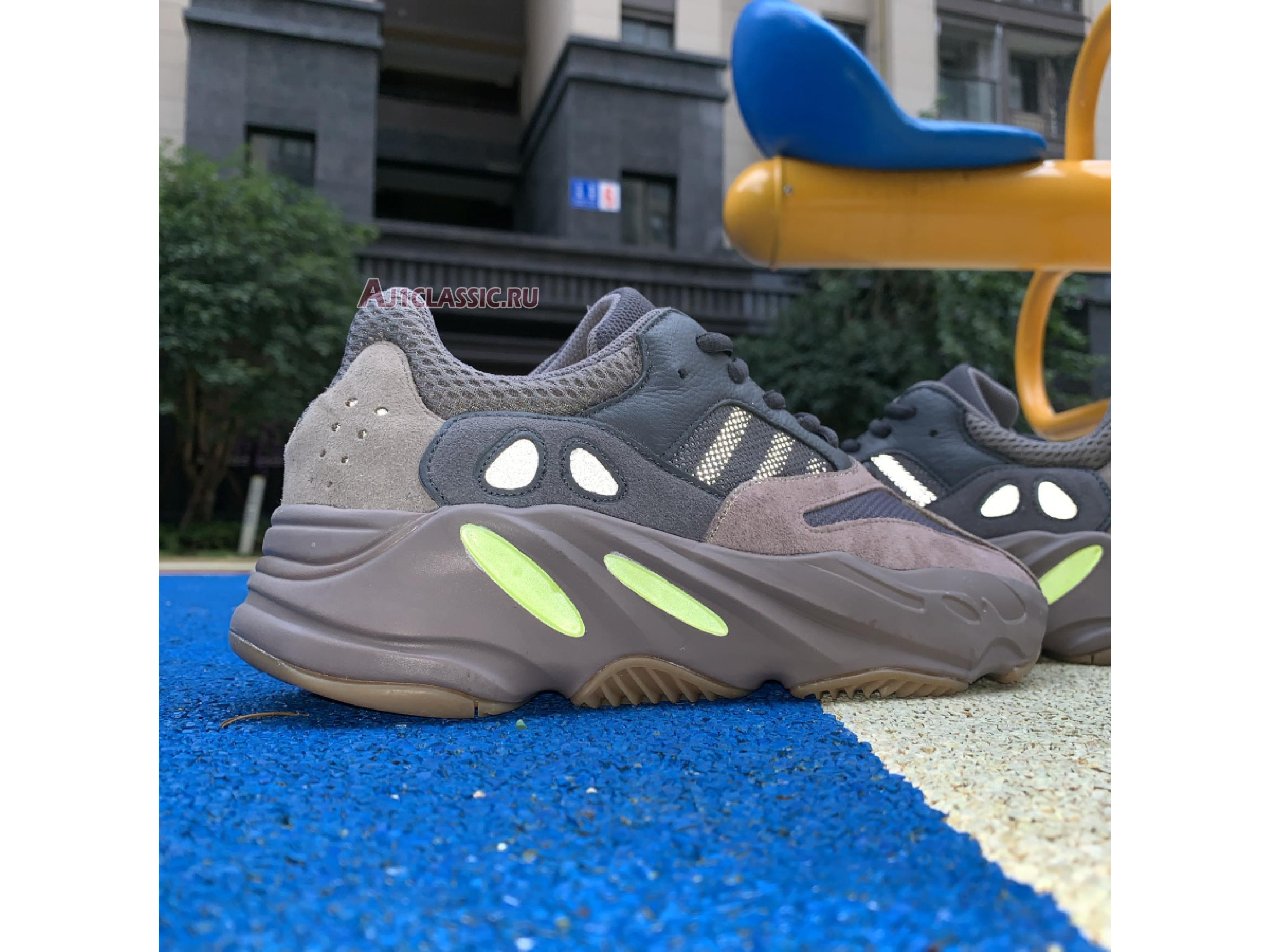 Adidas Yeezy Boost 700 "Mauve" EE9614