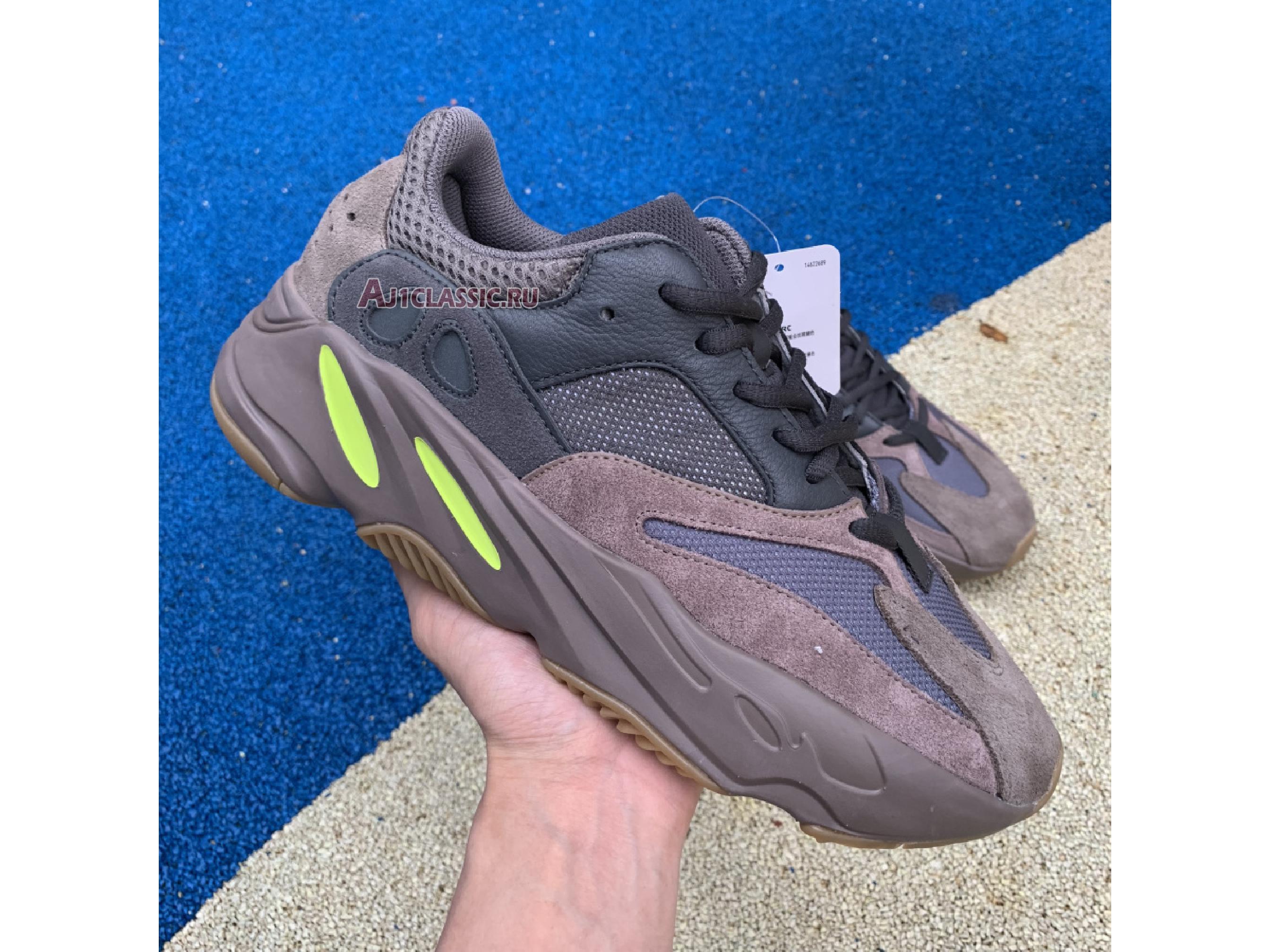 Adidas Yeezy Boost 700 "Mauve" EE9614