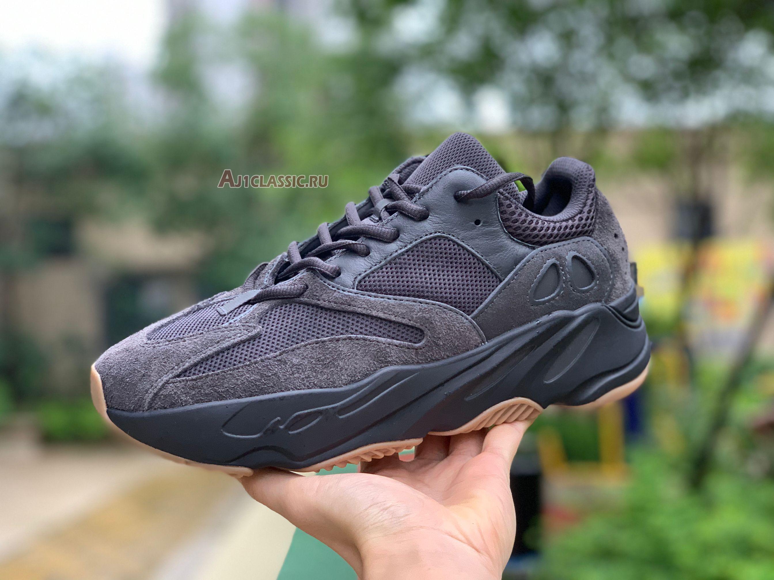 New Adidas Yeezy Boost 700 "Utility Black" FV5304 Shoes