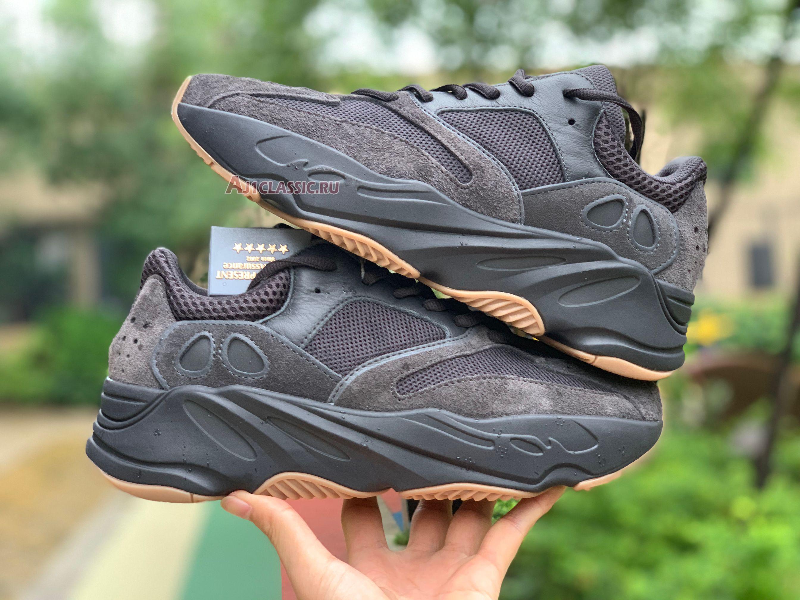 New Adidas Yeezy Boost 700 "Utility Black" FV5304 Shoes