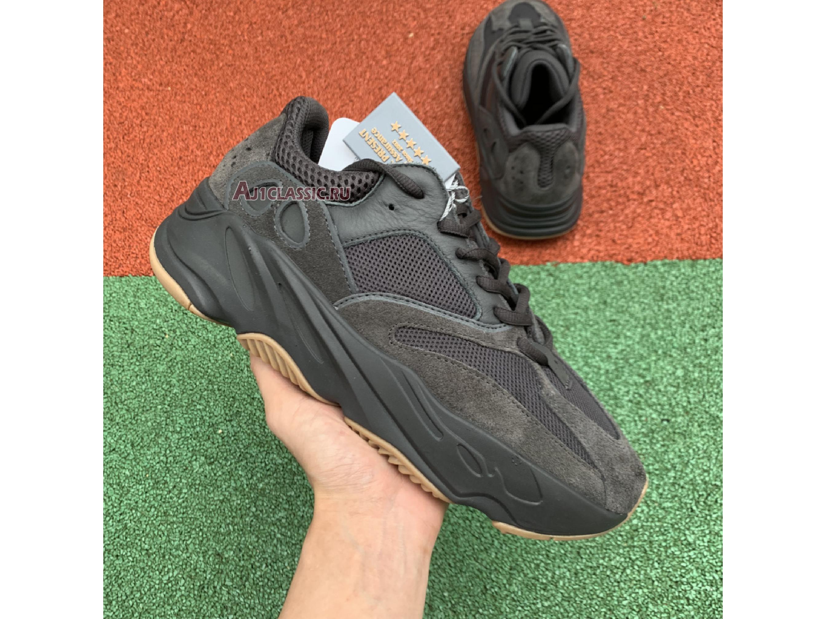 New Adidas Yeezy Boost 700 "Utility Black" FV5304 Shoes