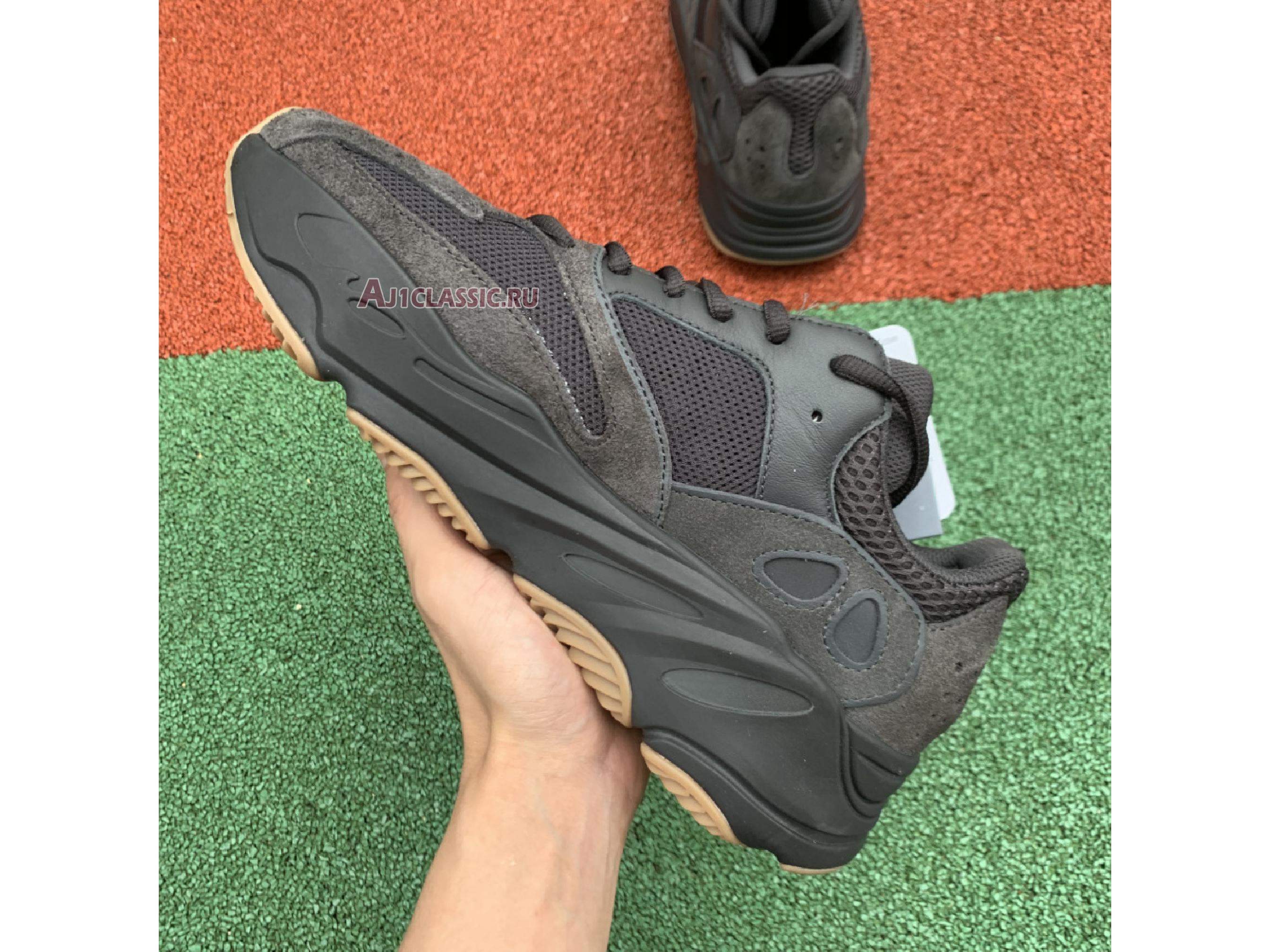 New Adidas Yeezy Boost 700 "Utility Black" FV5304 Shoes