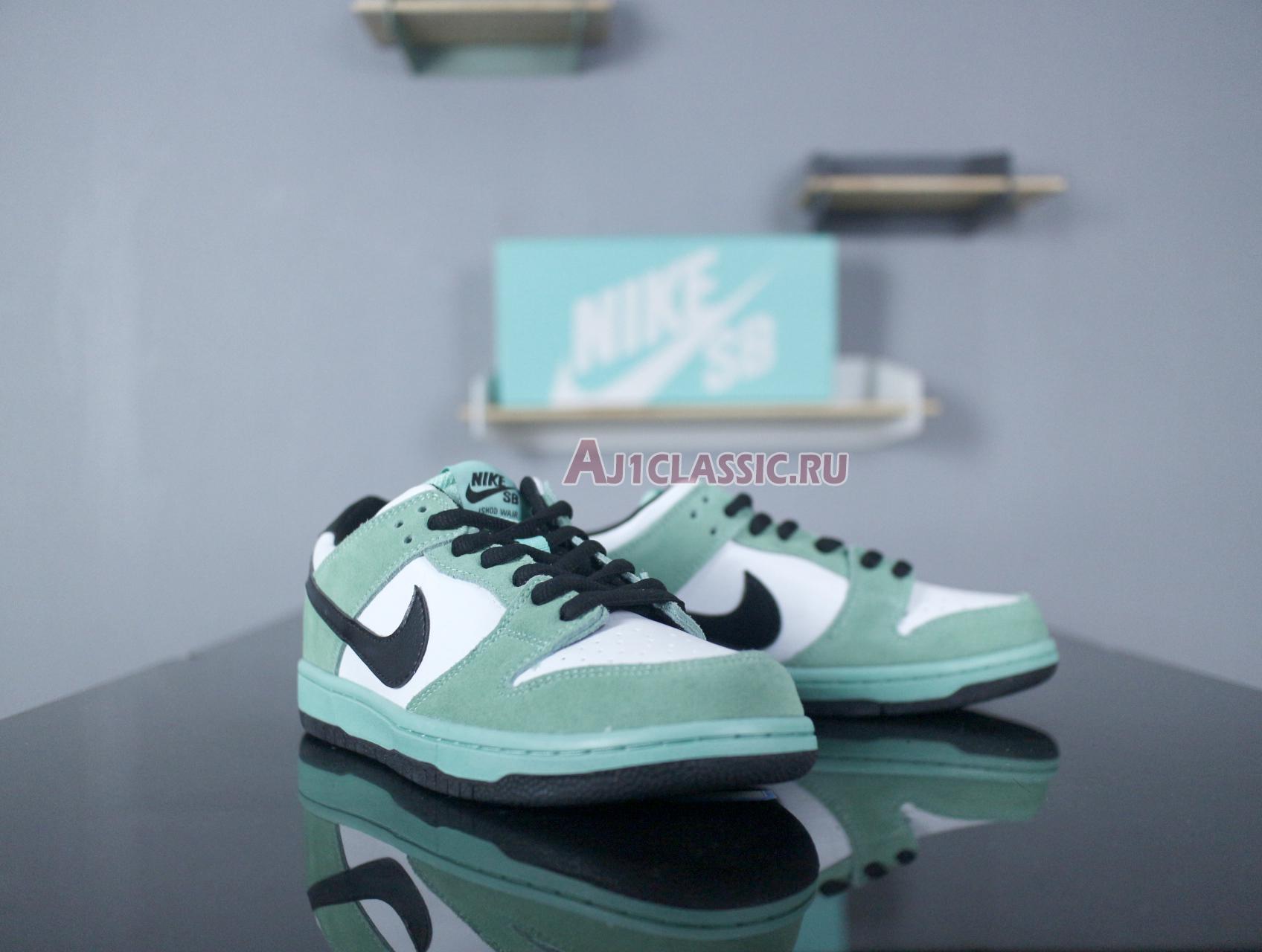 Nike SB Dunk Low "Sea Crystal" 819674-301