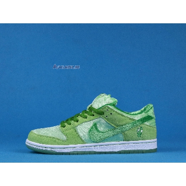 Nike StrangeLove x Dunk Low SB Green Beans Valentines Day CT2552-300 Green/White Mens Womens Shoes