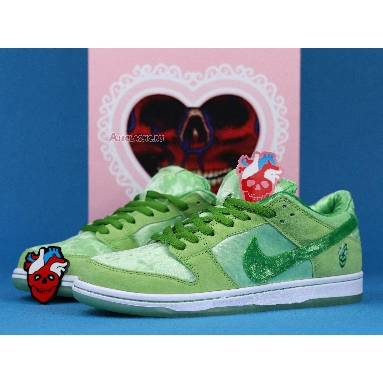 Nike StrangeLove x Dunk Low SB Green Beans Valentines Day CT2552-300 Green/White Mens Womens Shoes