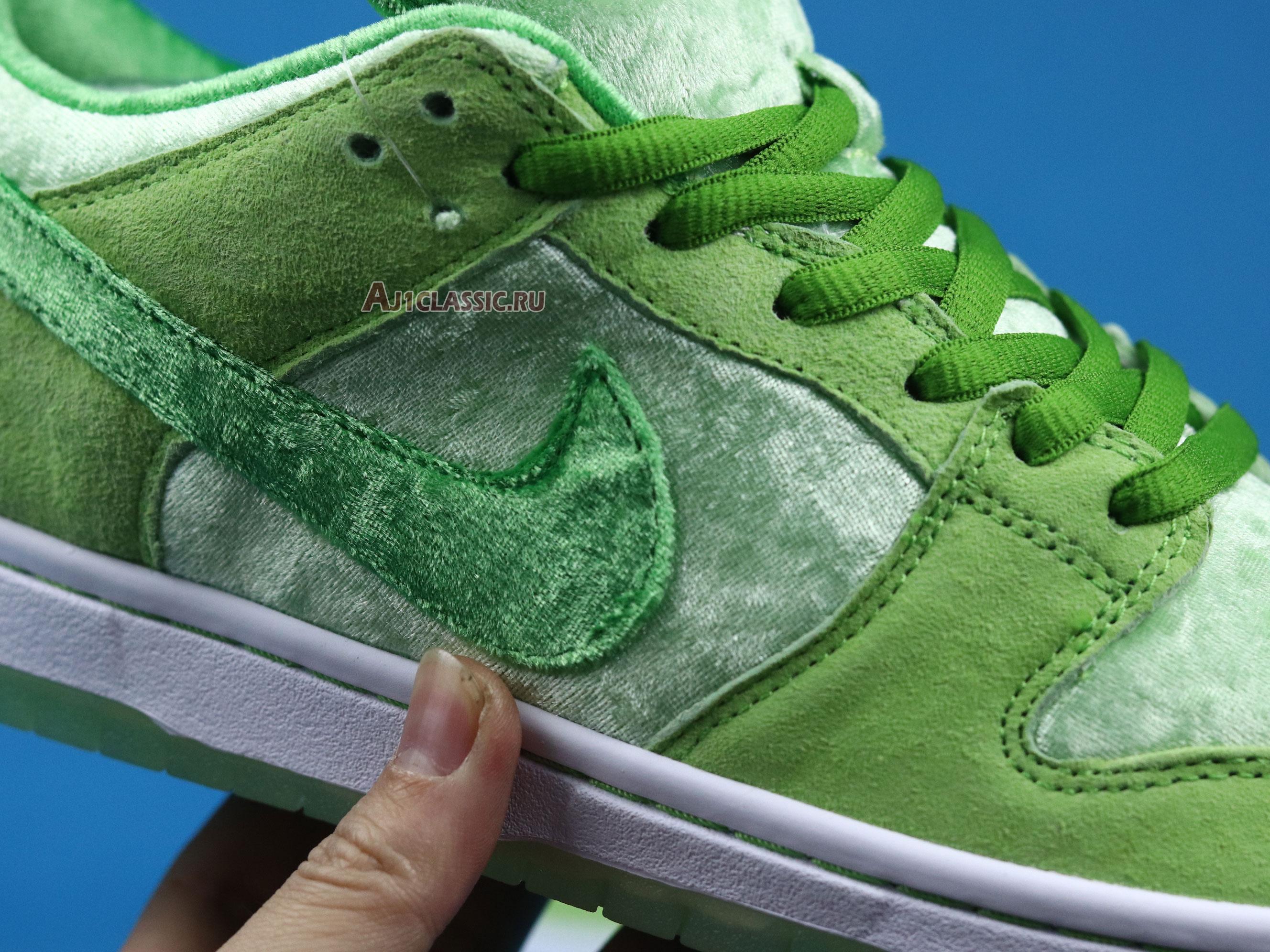 New Nike StrangeLove x Dunk Low SB "Green Beans Valentines Day" CT2552-300 Shoes