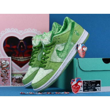 Nike StrangeLove x Dunk Low SB Green Beans Valentines Day CT2552-300 Green/White Mens Womens Shoes