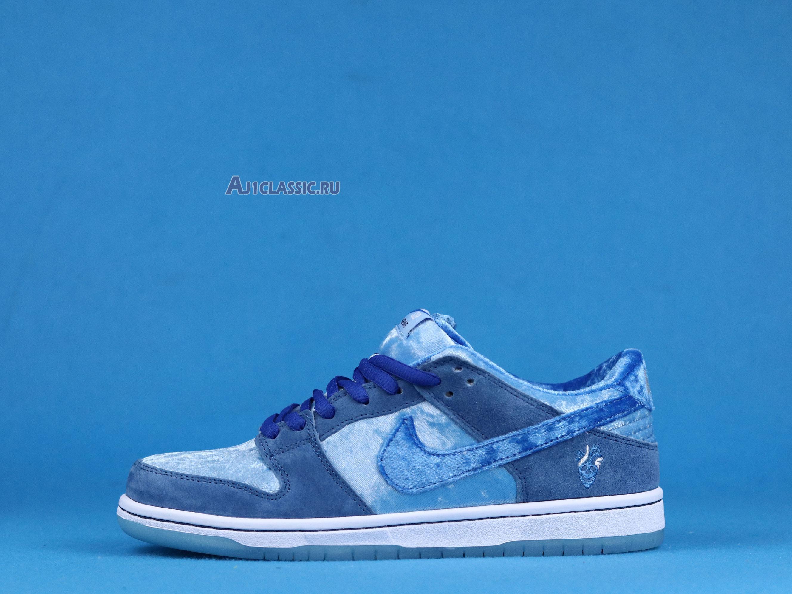 New Nike StrangeLove x Dunk Low SB "Blue Valentines Day" CT2552-400 Shoes