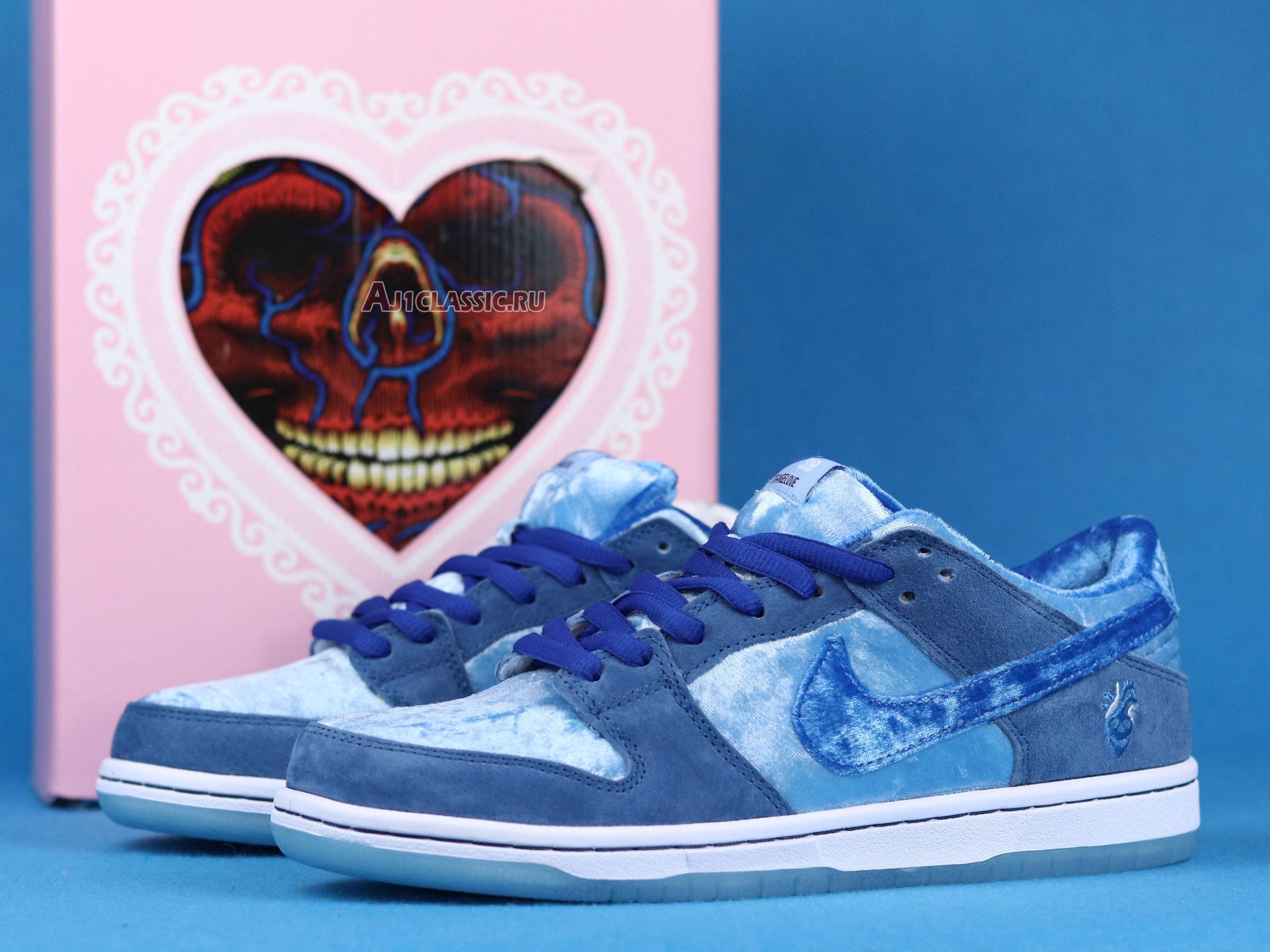 New Nike StrangeLove x Dunk Low SB "Blue Valentines Day" CT2552-400 Shoes