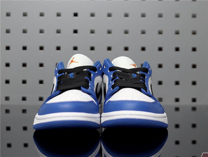 Air Jordan 1 Low "Hyper Royal" 553558-401