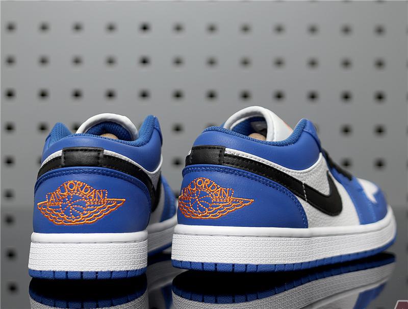 Air Jordan 1 Low "Hyper Royal" 553558-401