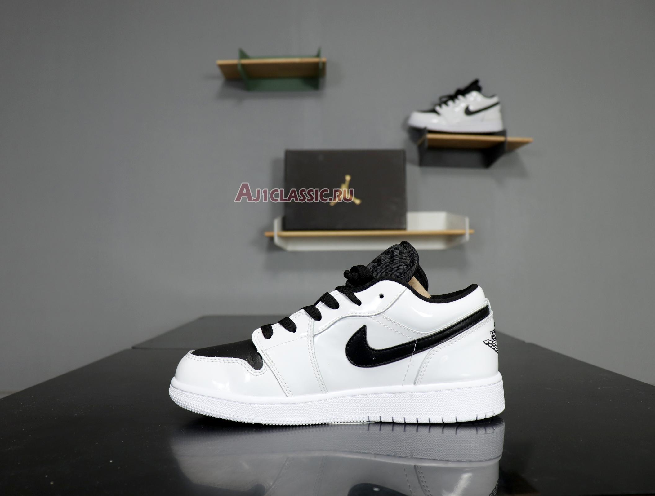 Air Jordan 1 Retro Low "White Black" 553560-103