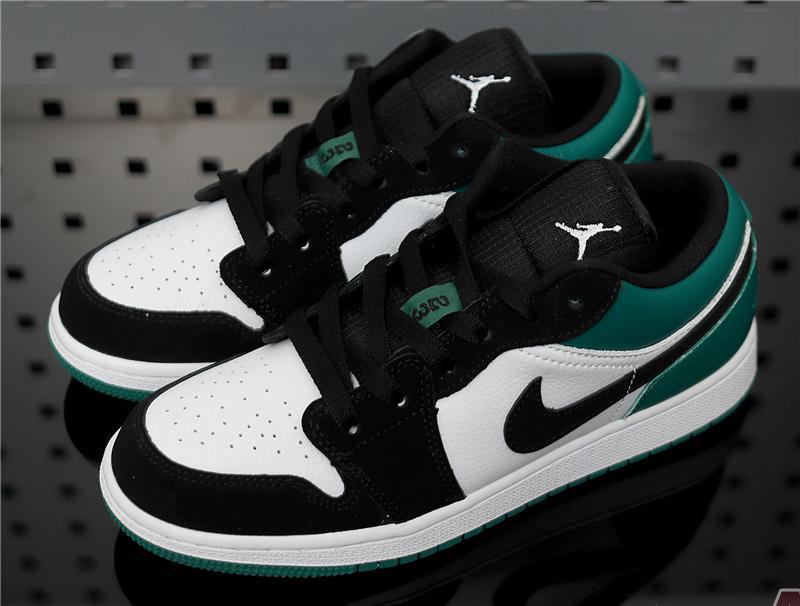 Air Jordan 1 Retro Low "Emerald Rise" 553560-113