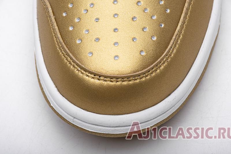 Supreme x Nike Dunk SB Low QS "Metallic Gold" CK3480-700