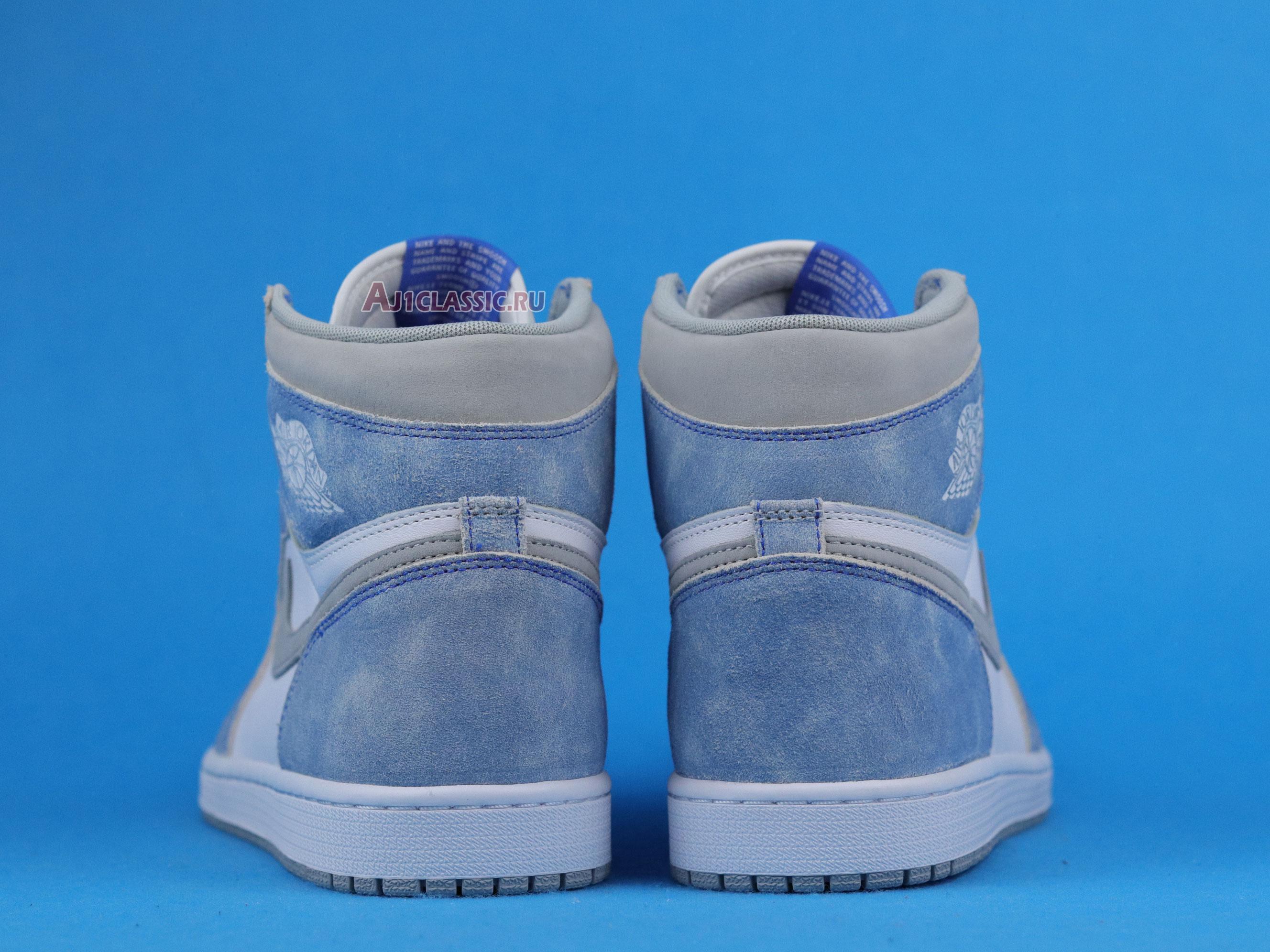 Air Jordan 1 Retro High OG "Hyper Royal" 555088-402