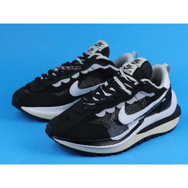 Sacai x Nike VaporWaffle Black White CV1363-001 Black/Summit White/Pure Platinum Sneakers