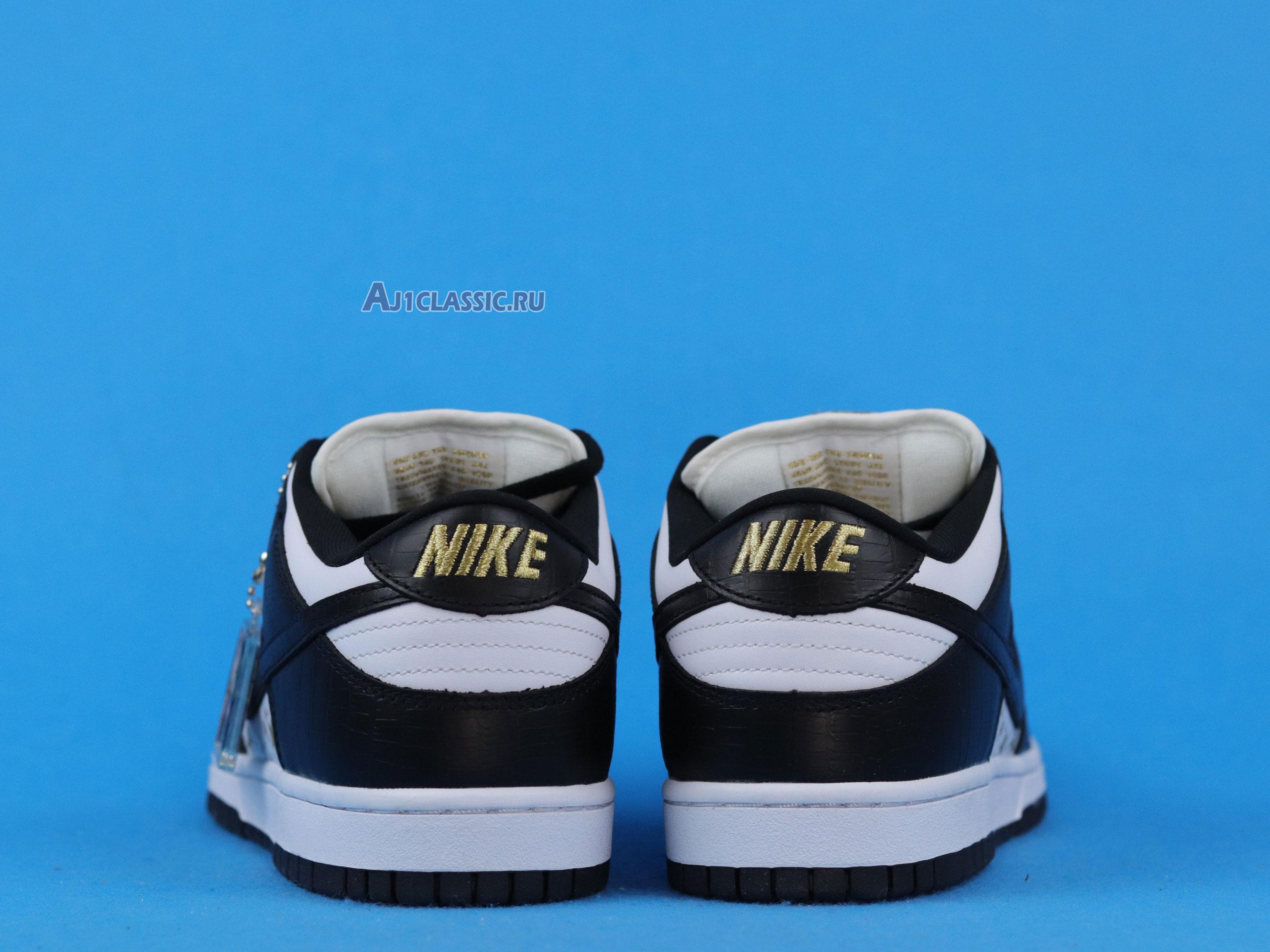 New Supreme x Nike Dunk Low OG SB QS "Black" DH3228-102 Shoes