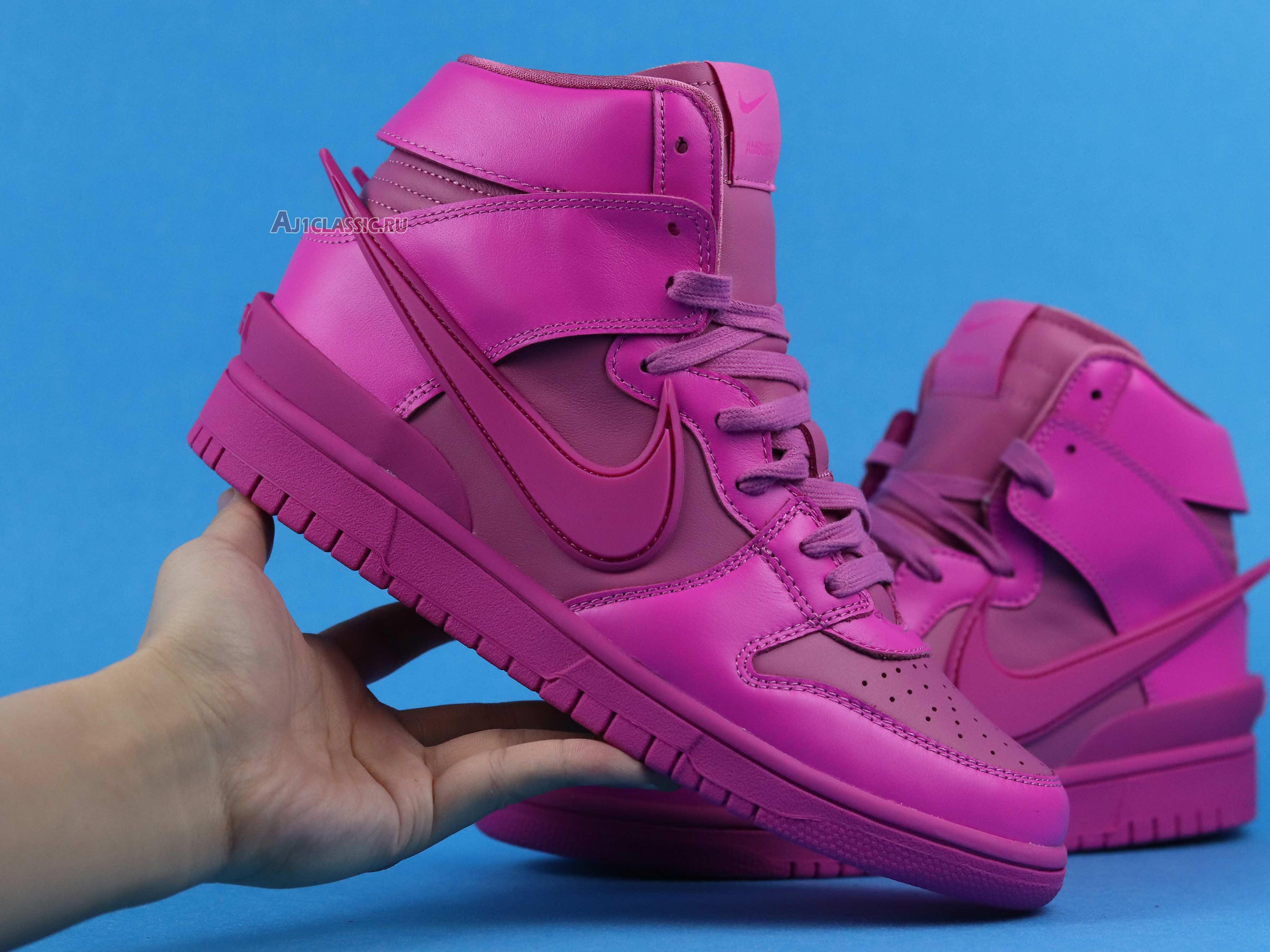 AMBUSH x Nike Dunk High "Cosmic Fuchsia" CU7544-600