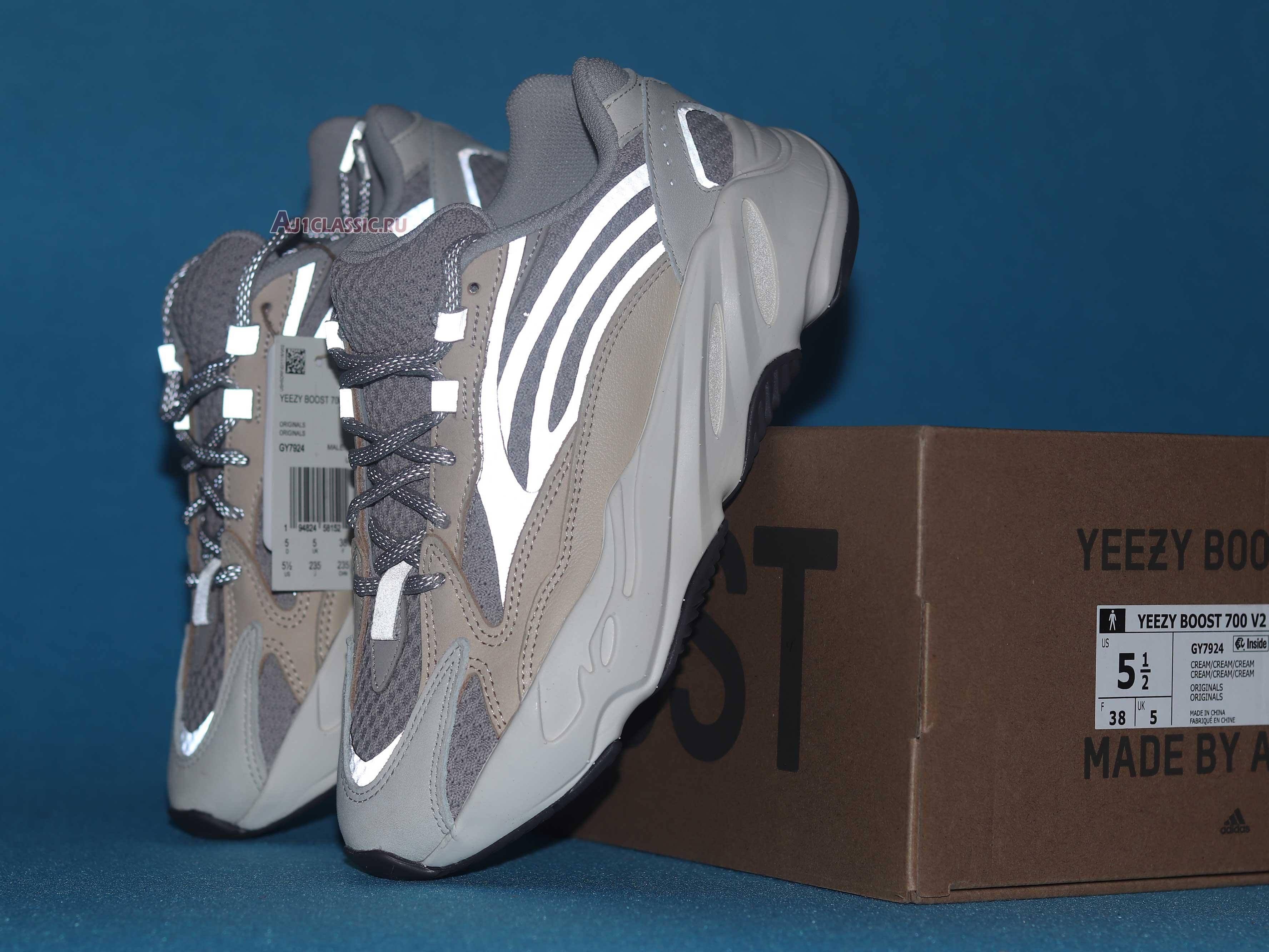 Adidas Yeezy Boost 700 V2 "Cream" GY7924