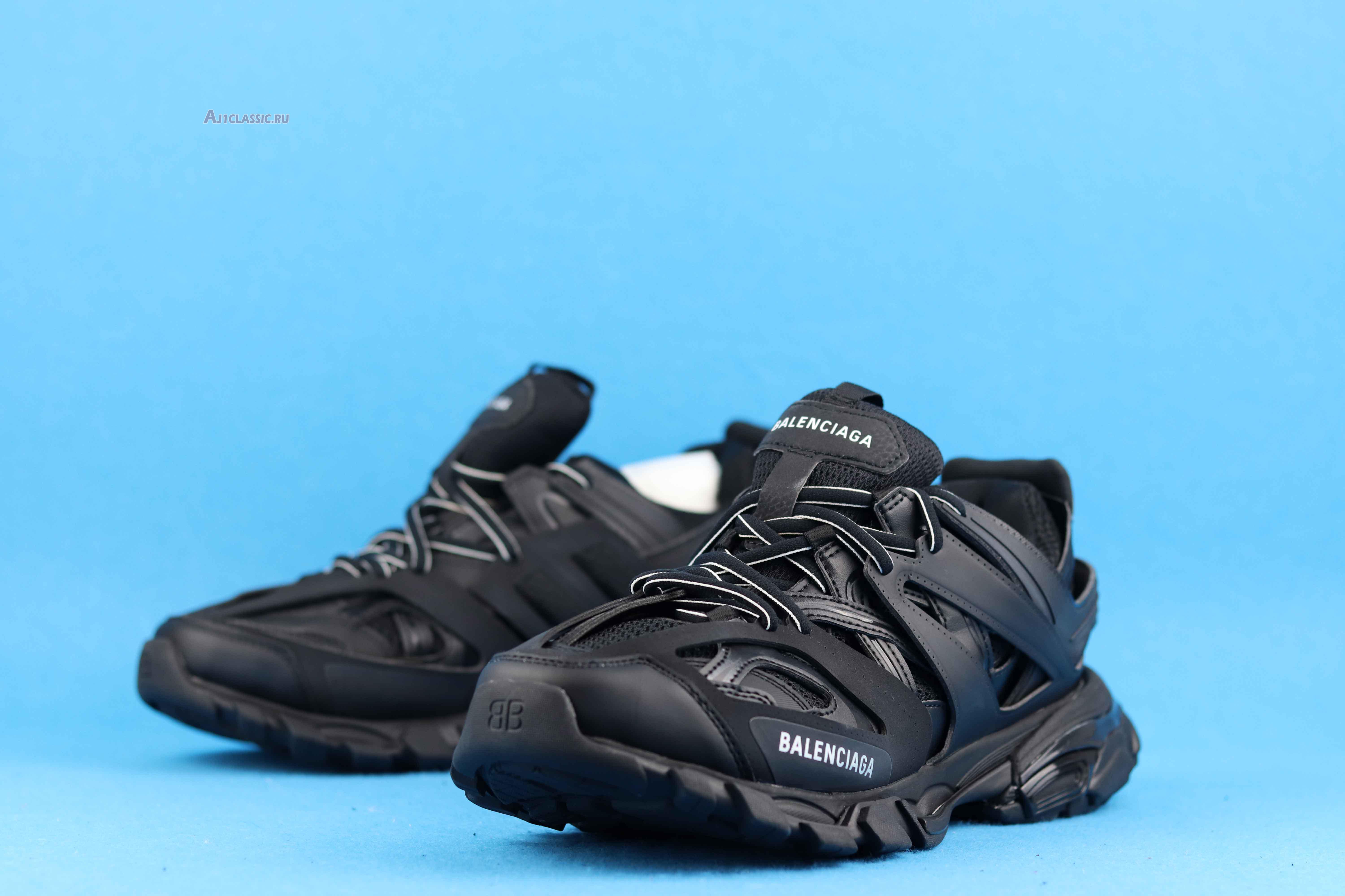 Balenciaga Track Sneaker "Triple Black" 542023 W1GB1 1000