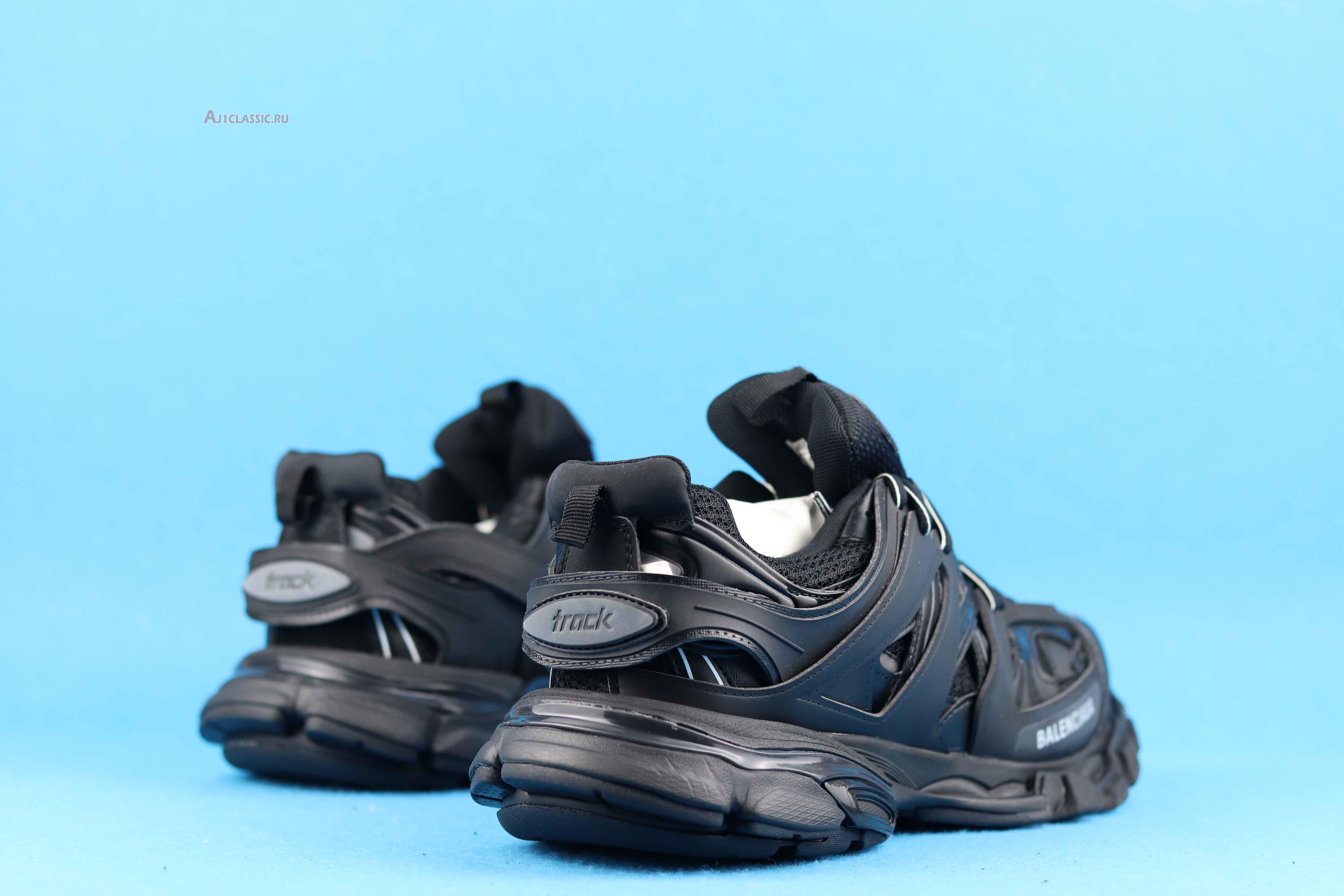 Balenciaga Track Sneaker "Triple Black" 542023 W1GB1 1000