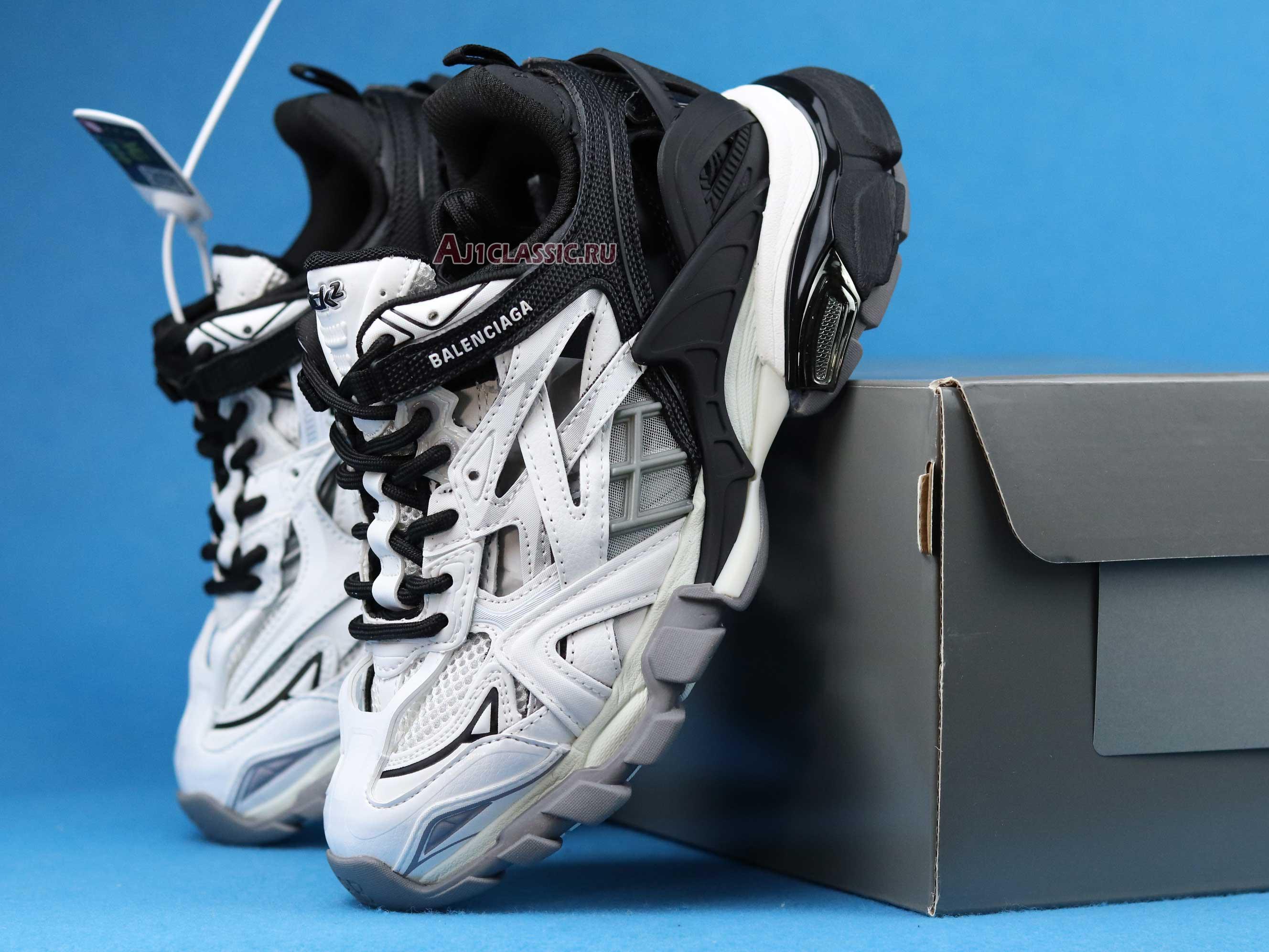 Balenciaga Track.2 Trainer "Black White" 568614 W2GN3 1090