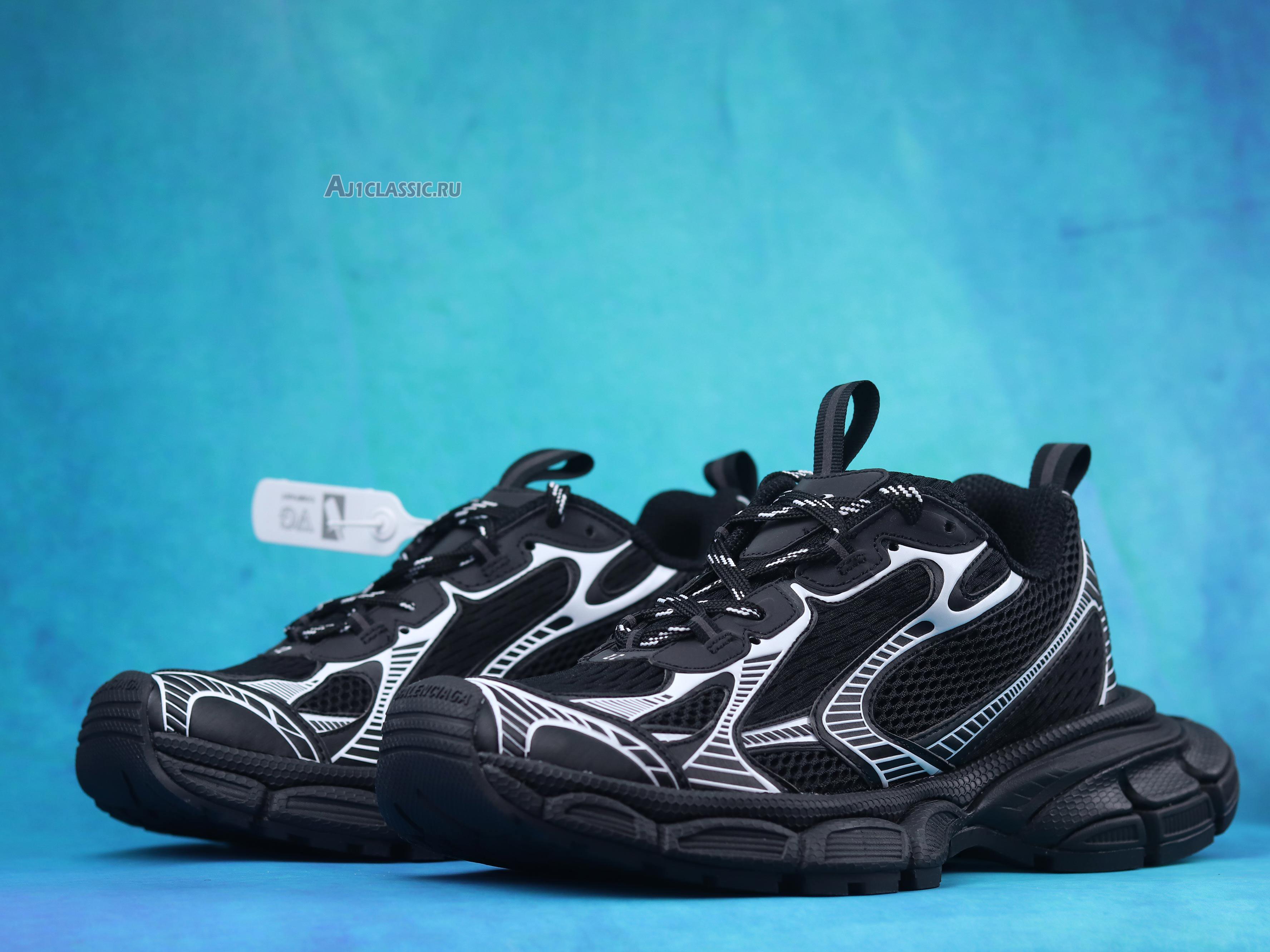 Balenciaga 3XL Sneaker "Worn-Out - Black White" 734734 W3XL1 1090