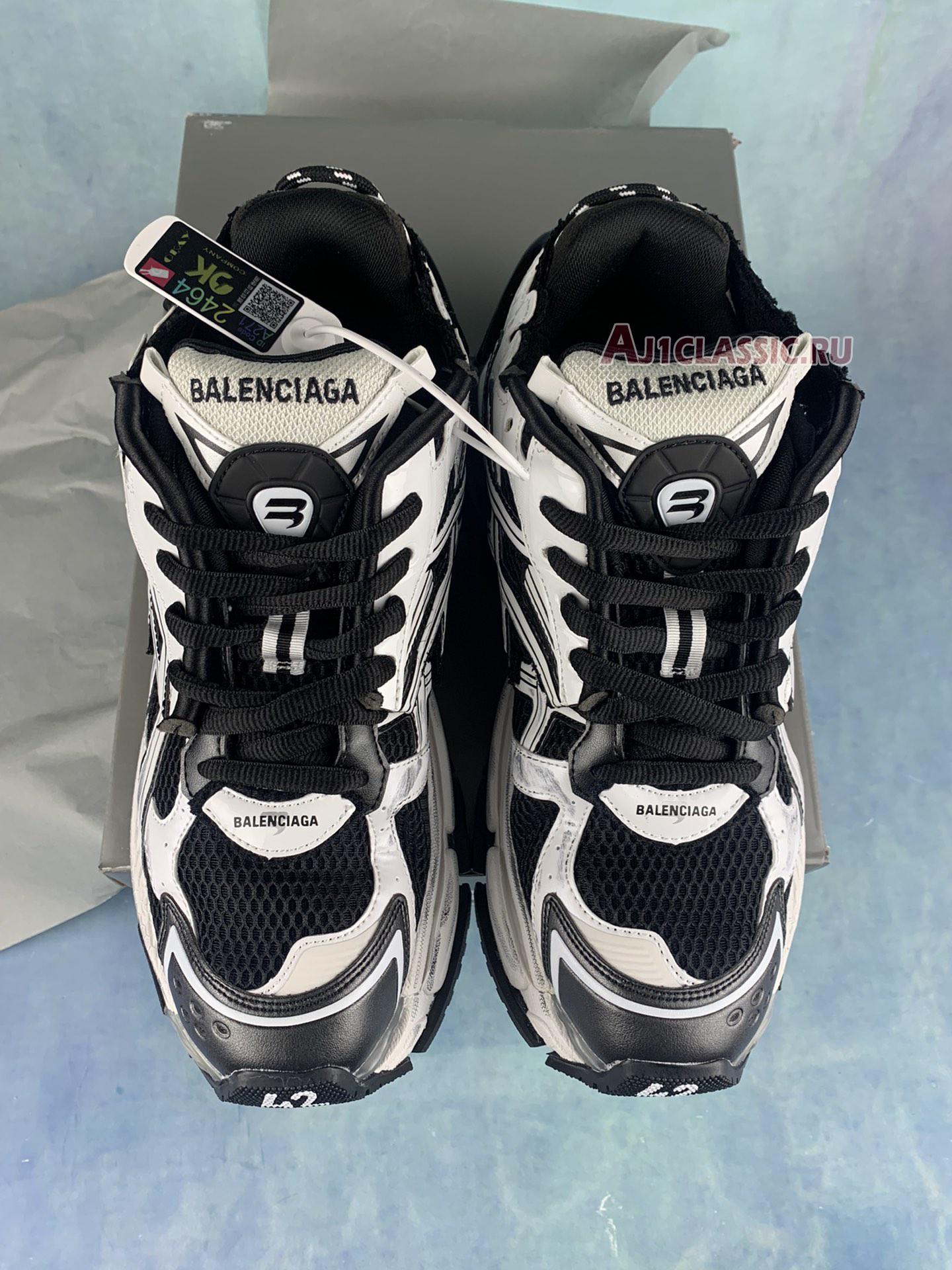 Balenciaga Runner Sneaker "Black White" 677403 W3RB2 9010