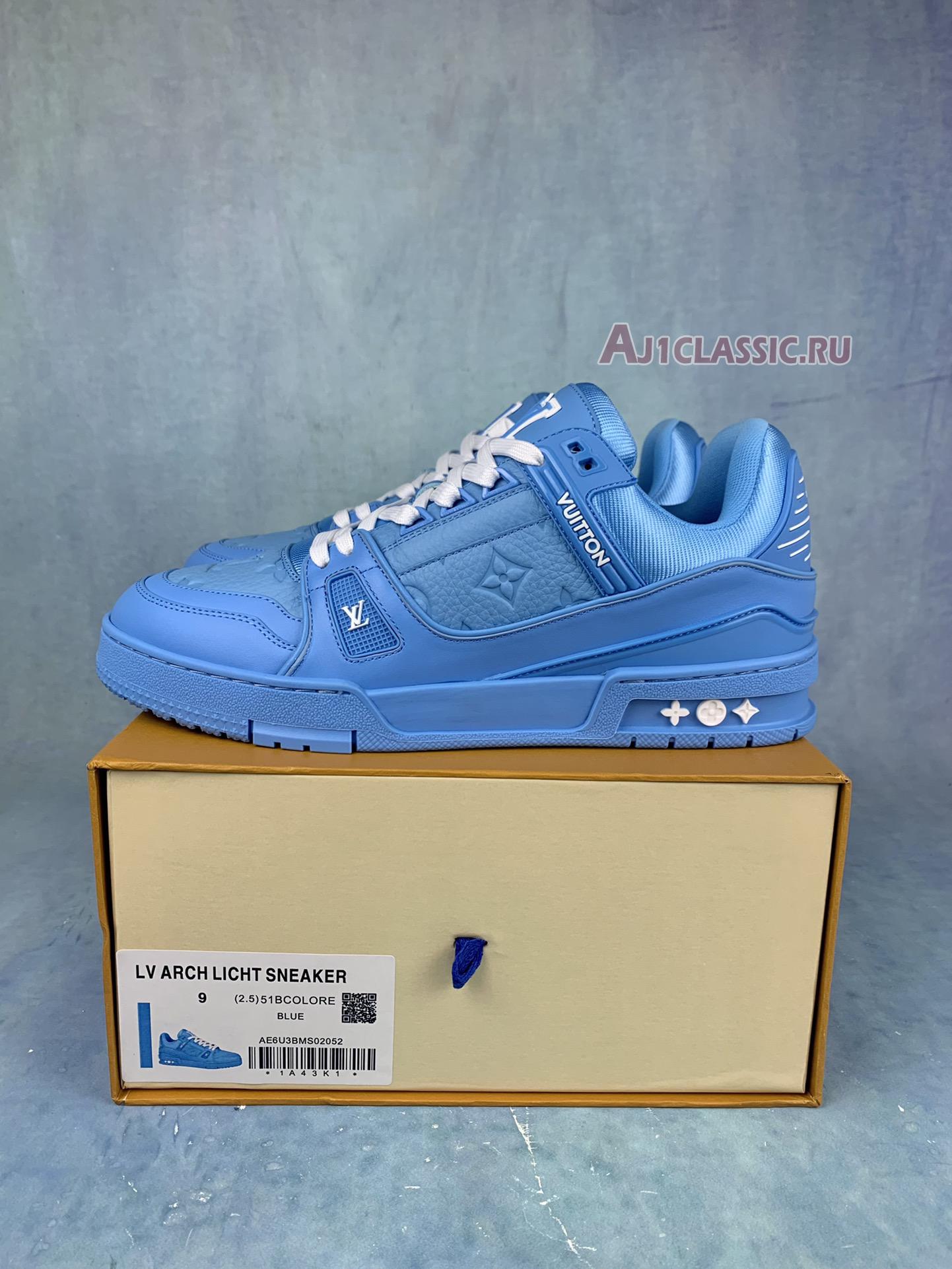 Louis Vuitton Trainer Low "Blue Embossed Monogram" 1AARFI