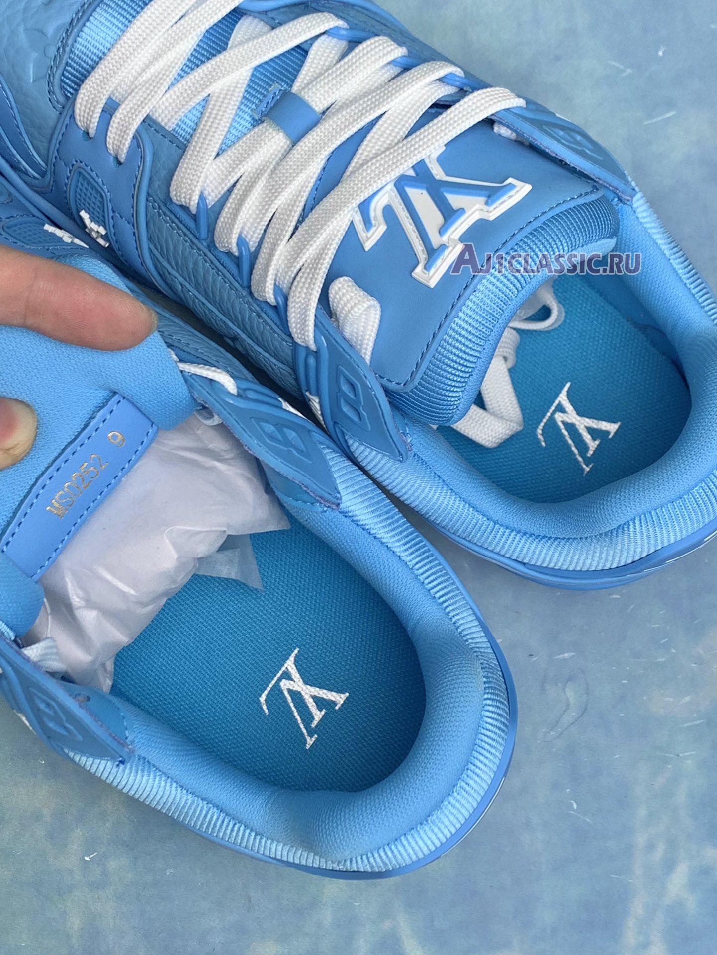 Louis Vuitton Trainer Low "Blue Embossed Monogram" 1AARFI