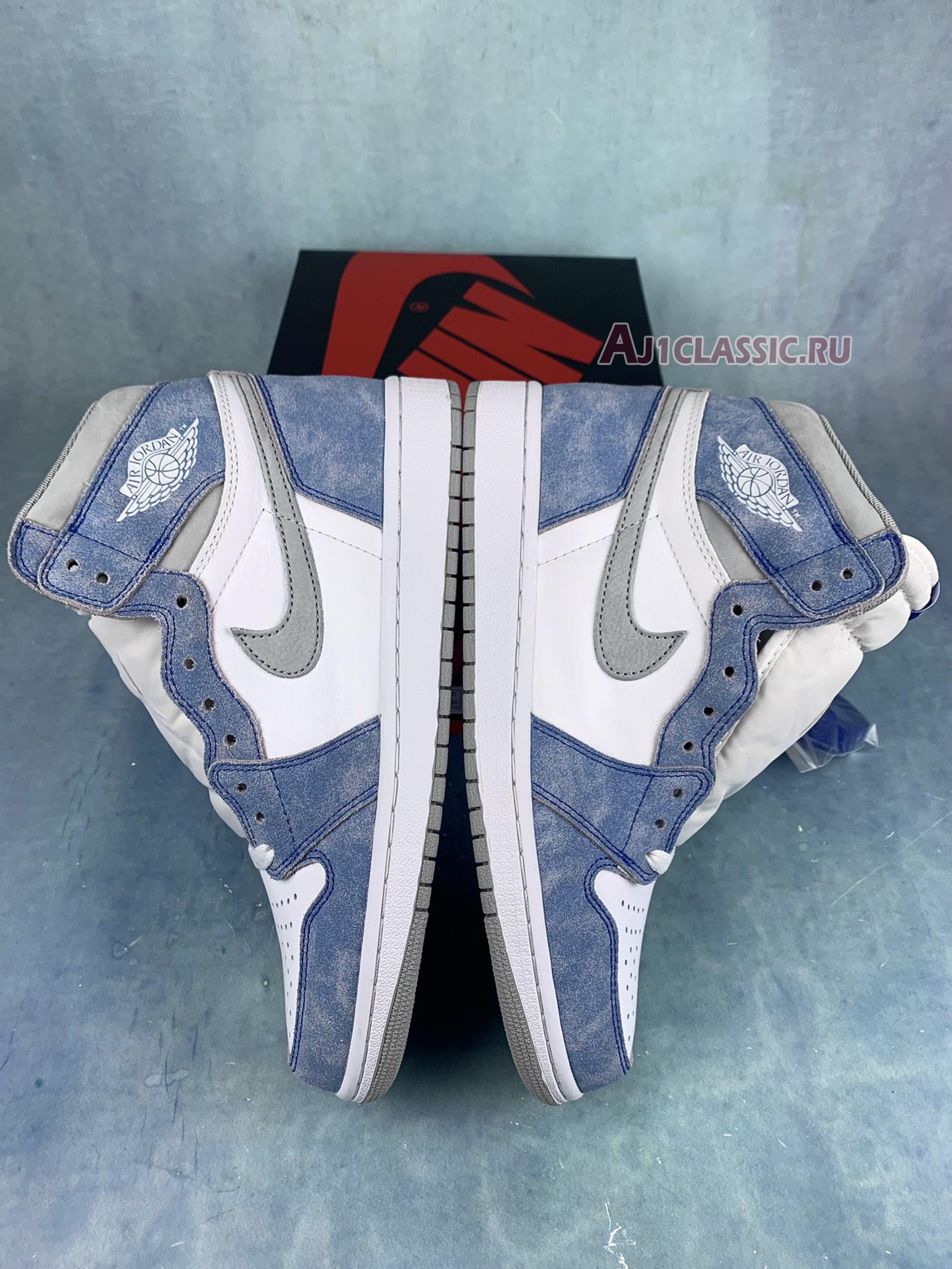 Air Jordan 1 Retro High OG "Hyper Royal" 555088-402-2