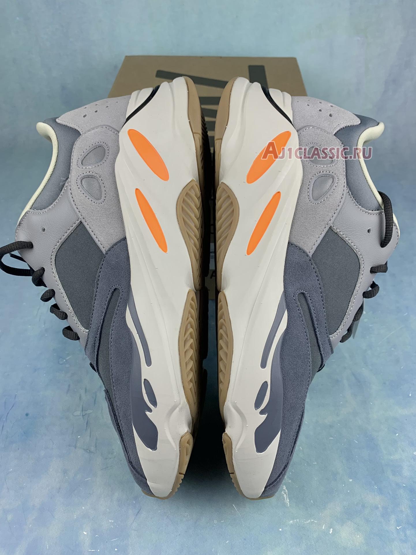 New Adidas Yeezy Boost 700 "Magnet" FV9922-2 Shoes