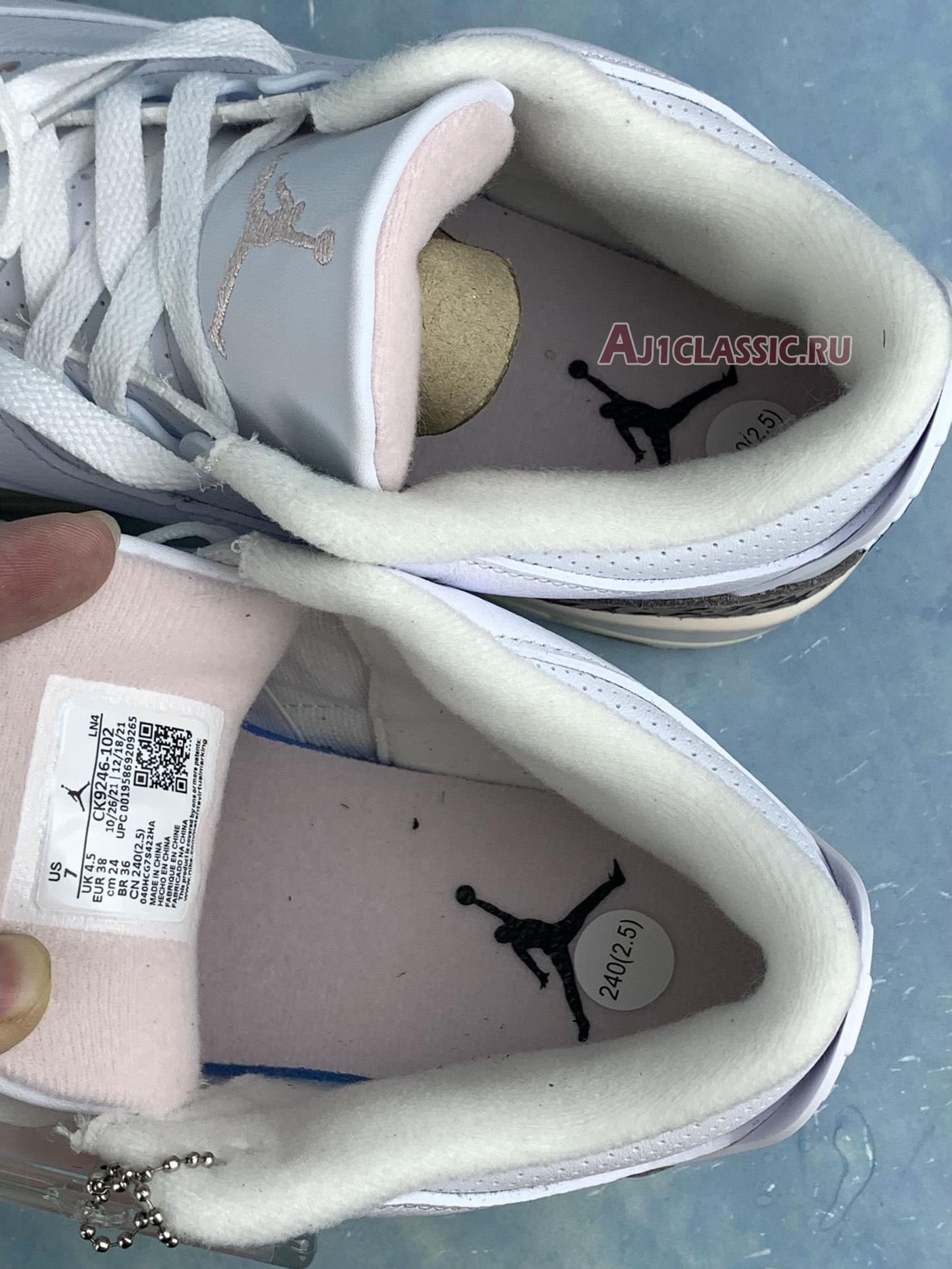 Air Jordan 3 Retro "Neapolitan" CK9246-102-2