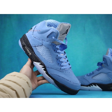 Air Jordan 5 Retro SE UNC DV1310-401 University Blue/Black/White Sneakers