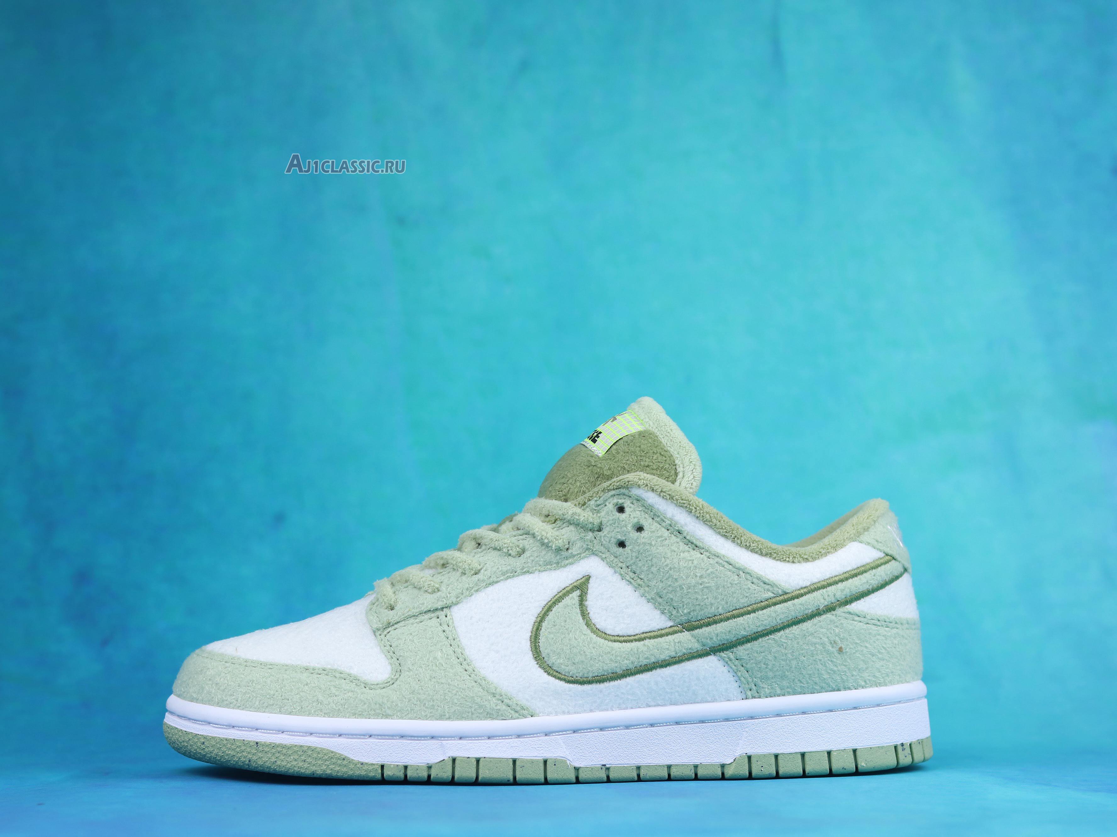 New Nike Dunk Low SE "Fleece - Honeydew" DQ7579-300 Shoes